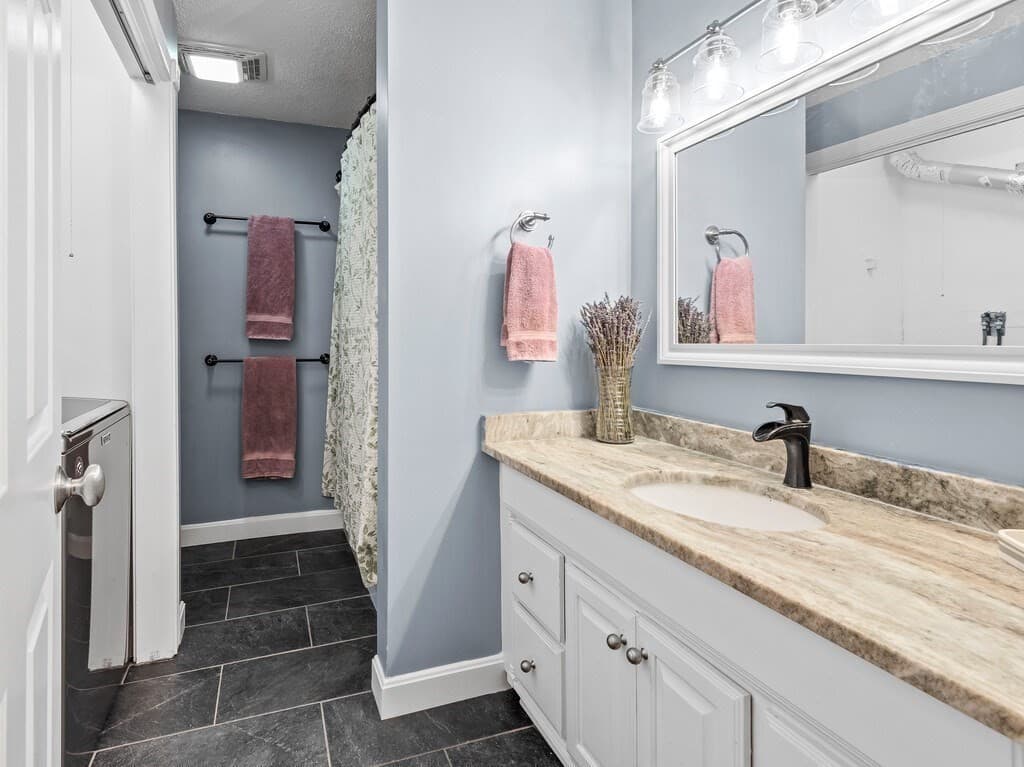 Condominium at 66 Pleasant St # 6, Oxford MA 01537, Oxford, photo 18 of 41