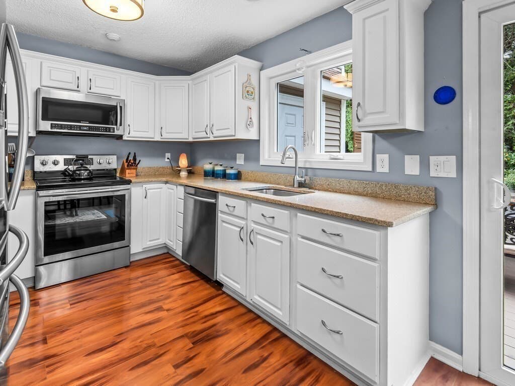Condominium at 66 Pleasant St # 6, Oxford MA 01537, Oxford, photo 11 of 41