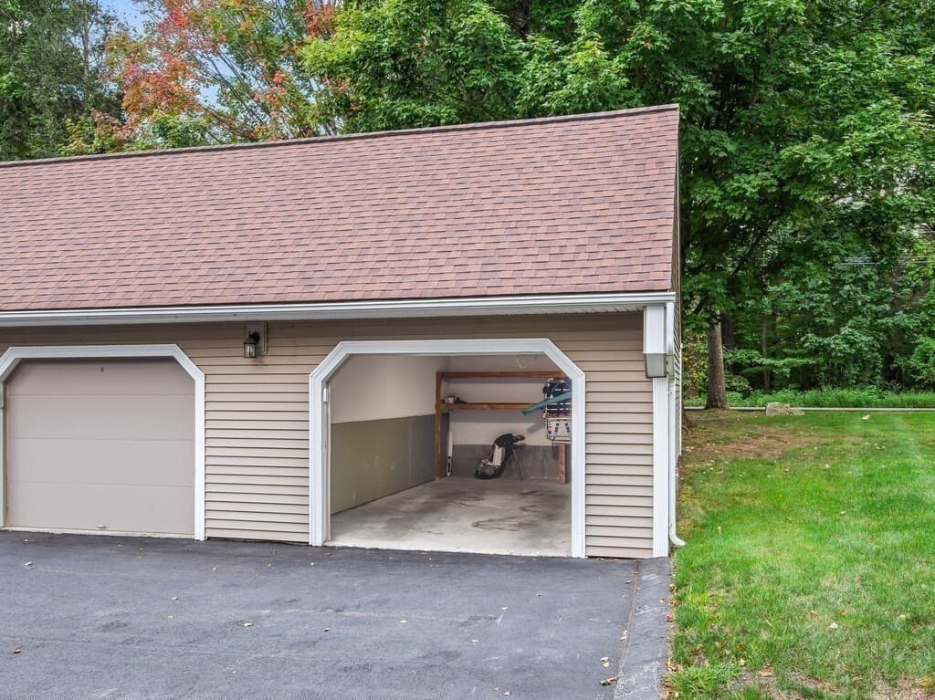 Condominium at 66 Pleasant St # 6, Oxford MA 01537, Oxford, photo 39 of 41