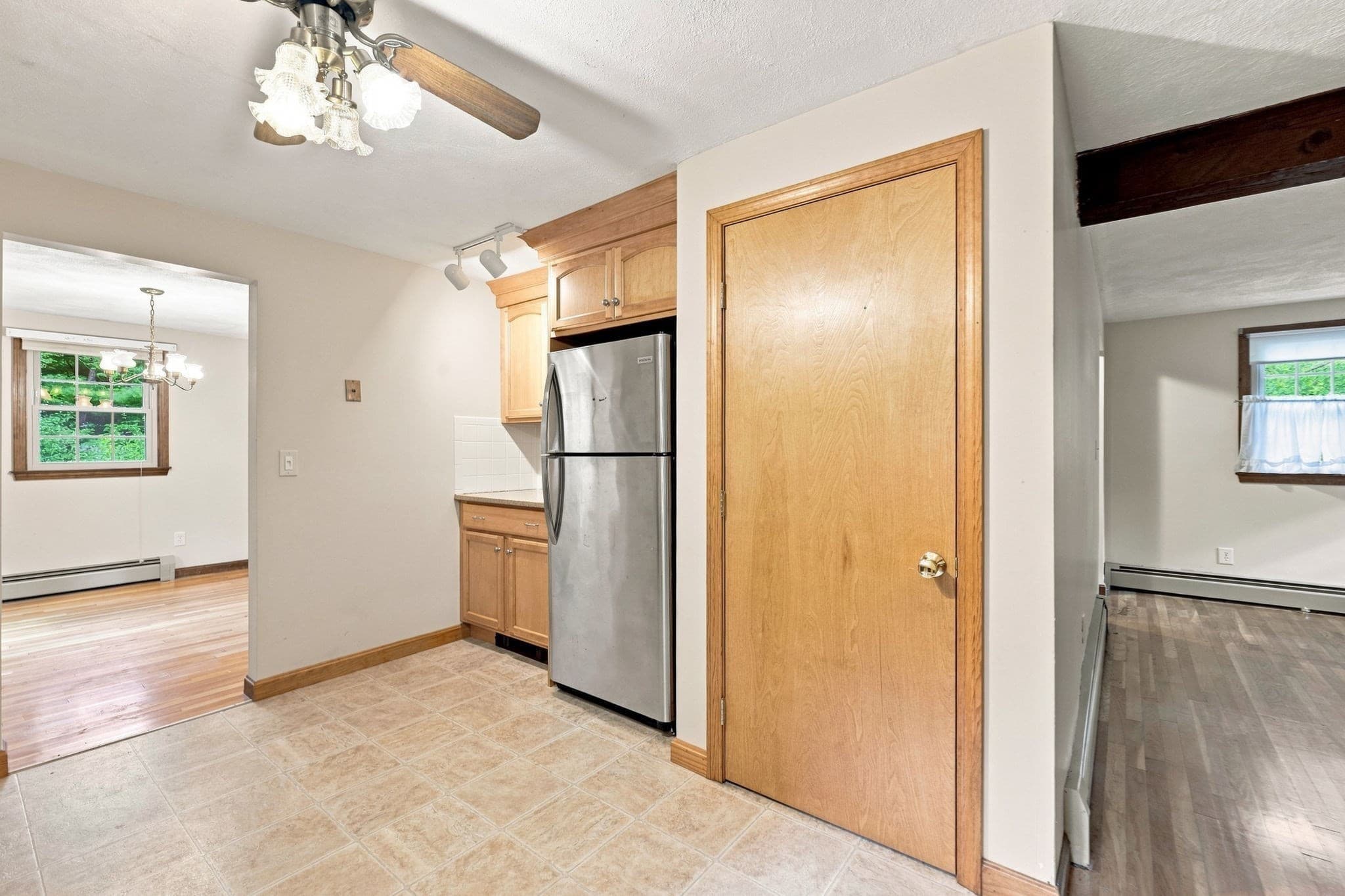 Single Family Residence at 30 Ideal Ave, Chelmsford MA 01824, Chelmsford, photo 6 of 37