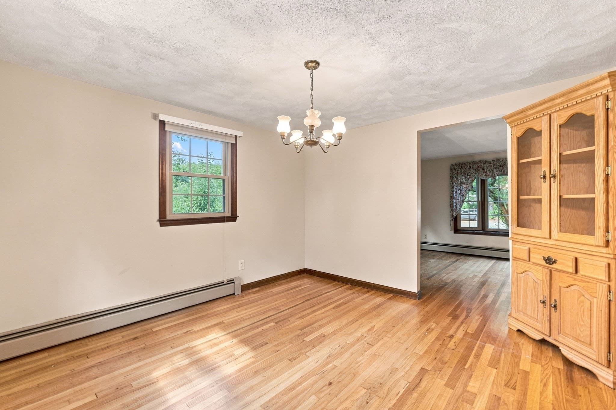 Single Family Residence at 30 Ideal Ave, Chelmsford MA 01824, Chelmsford, photo 11 of 37