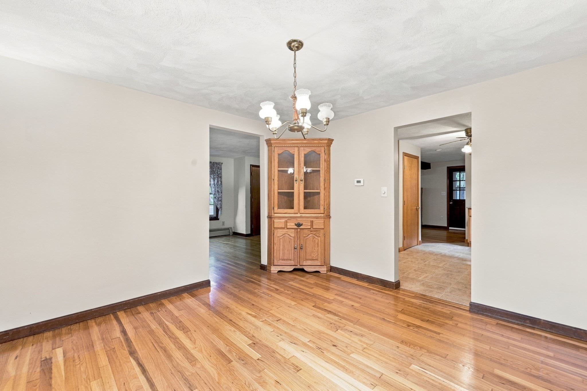 Single Family Residence at 30 Ideal Ave, Chelmsford MA 01824, Chelmsford, photo 8 of 37