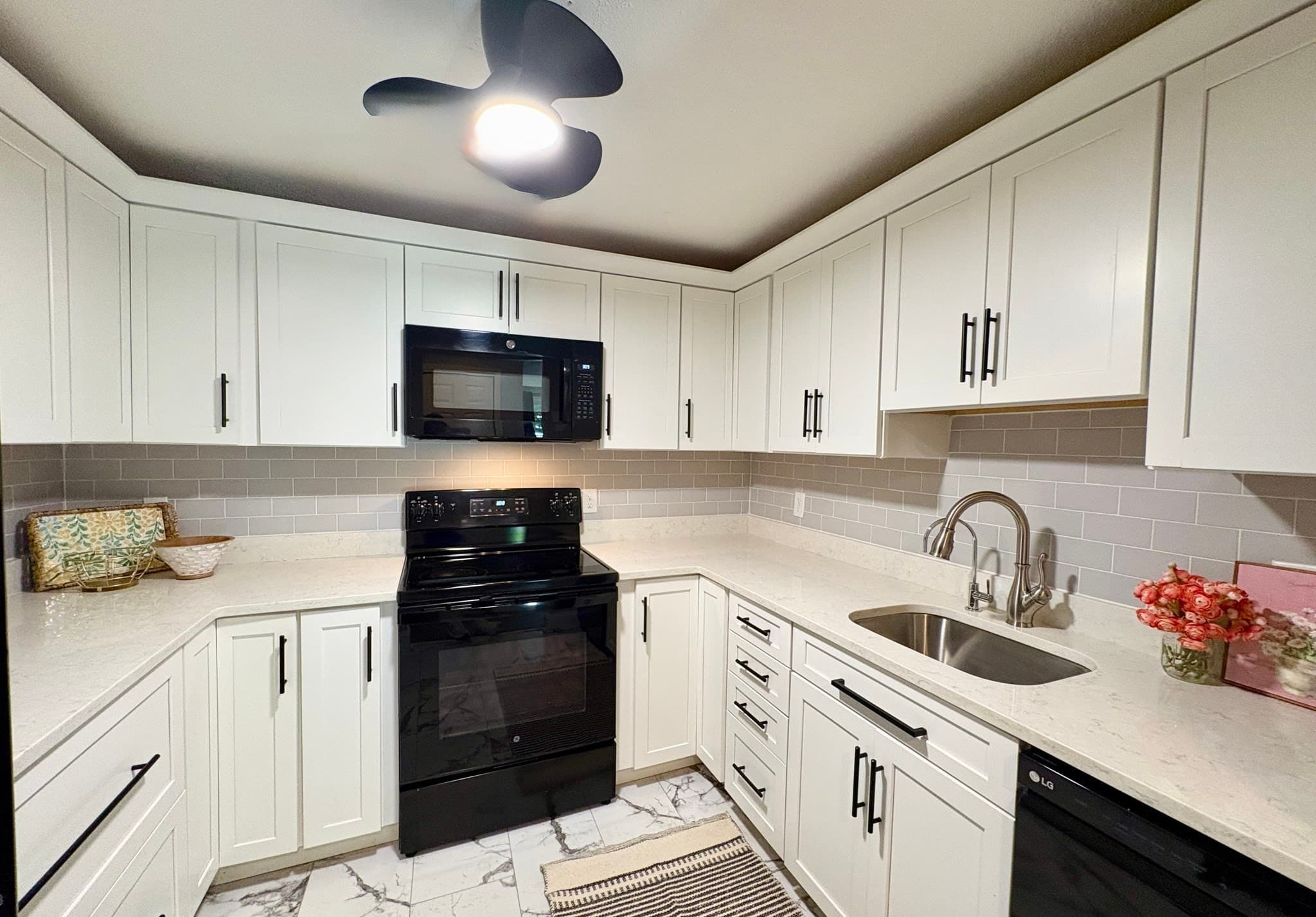 Condominium at 6 Marc Drive, Plymouth MA 02360, Plymouth, photo 10 of 19