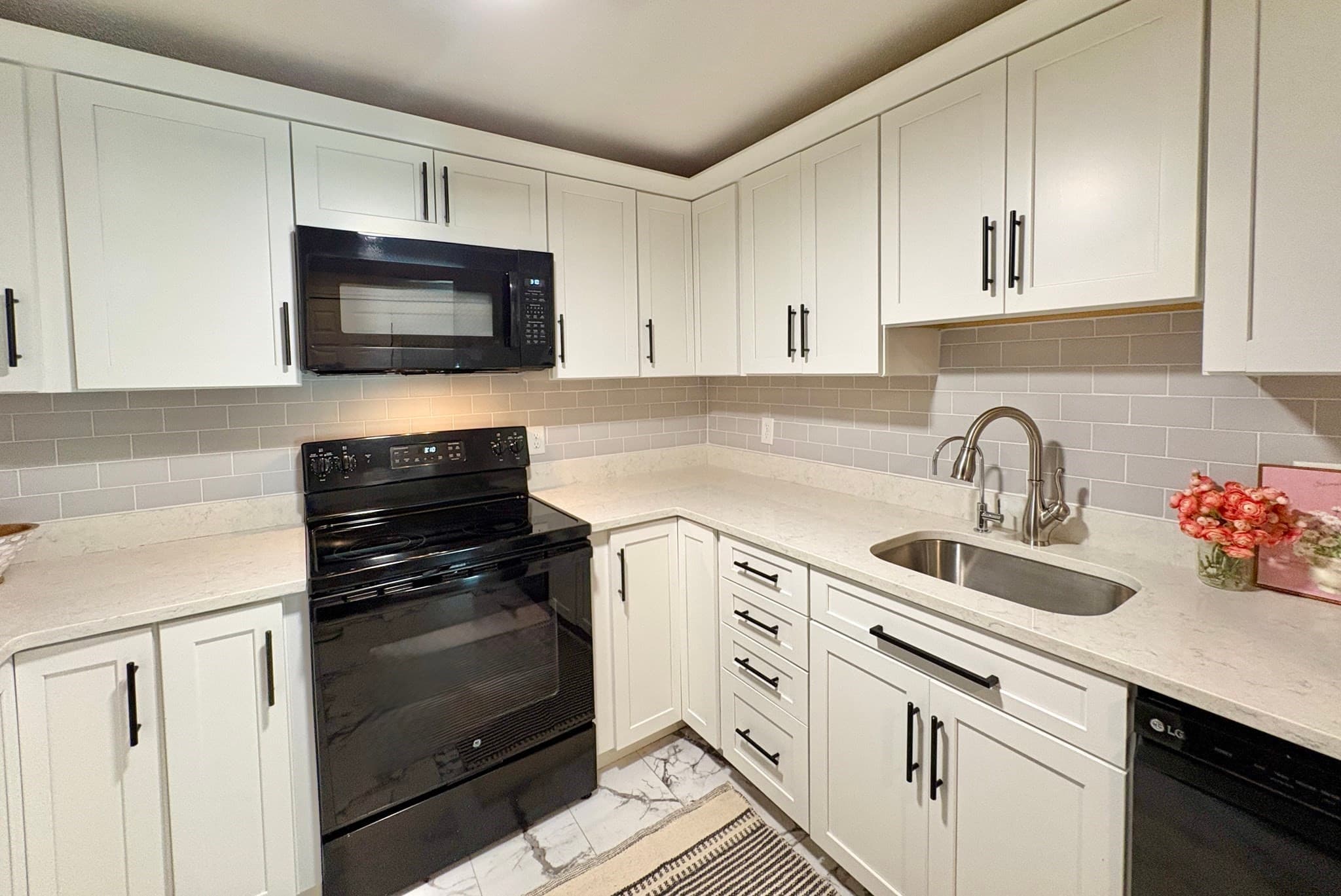 Condominium at 6 Marc Drive, Plymouth MA 02360, Plymouth, photo 11 of 19