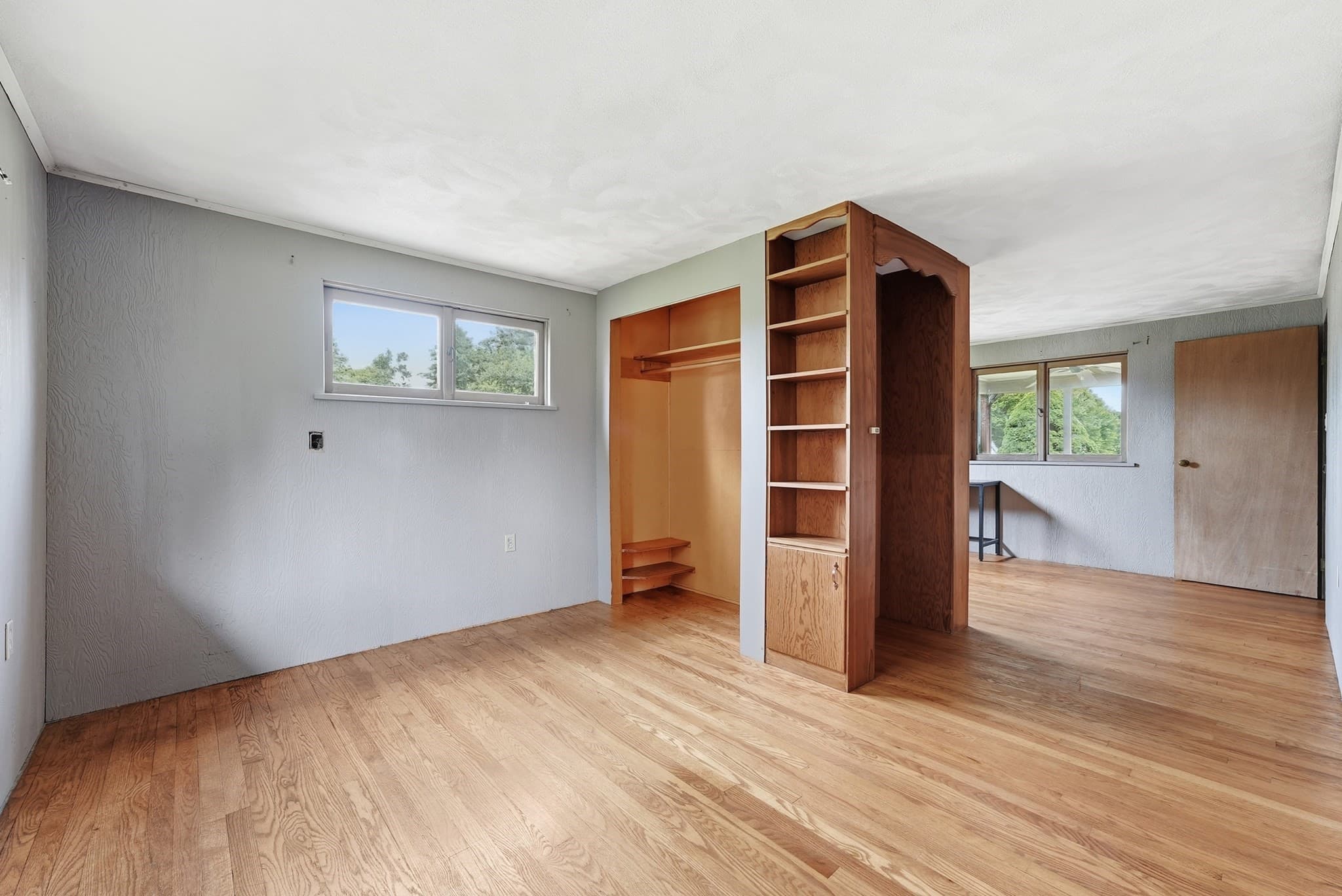 Single Family Residence at 31 Woodcrest Road, Springfield MA 01129, Springfield, photo 18 of 42