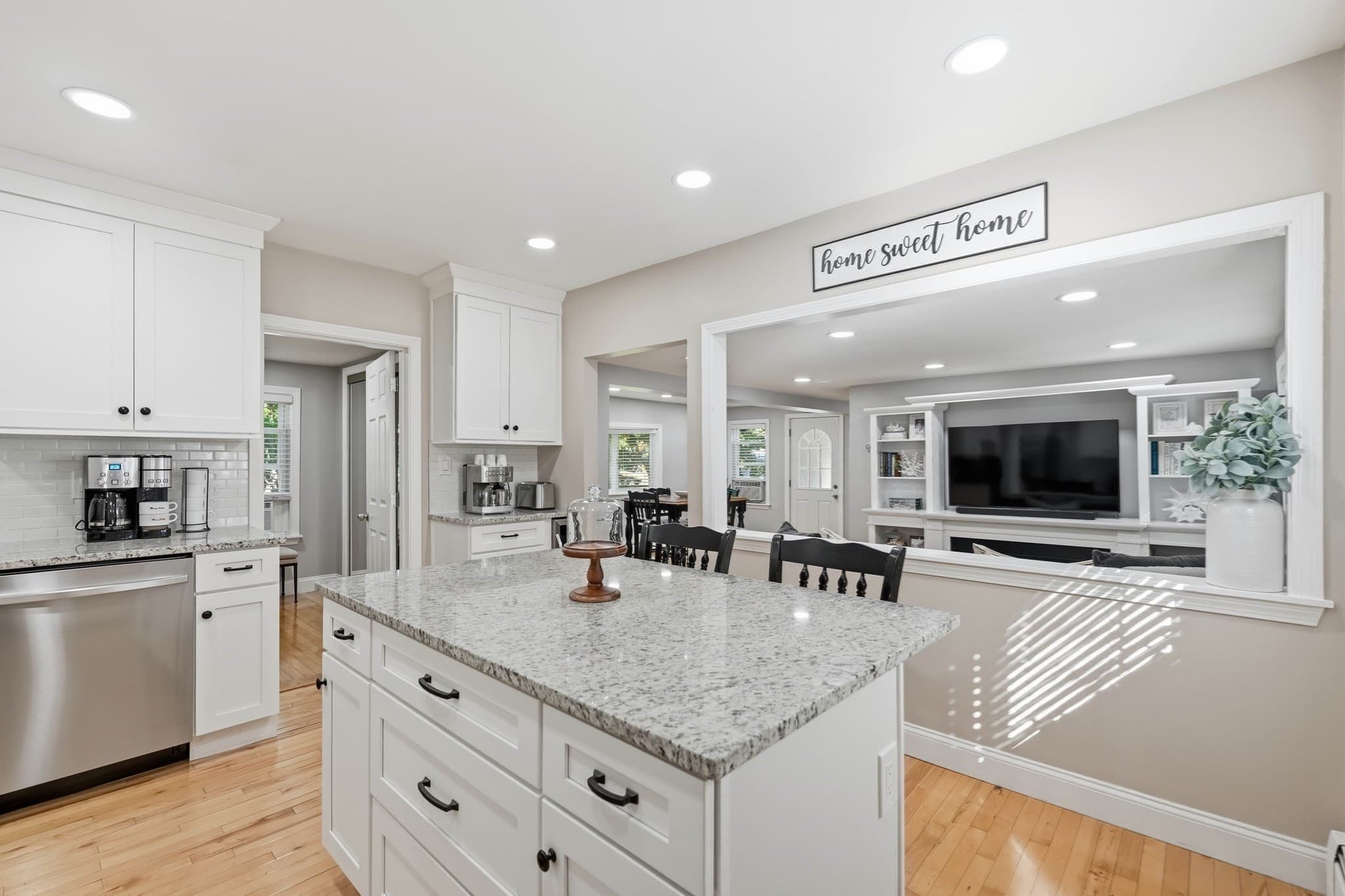 Single Family Residence at 37 Westford Street, Saugus MA 01906, Saugus, photo 6 of 42