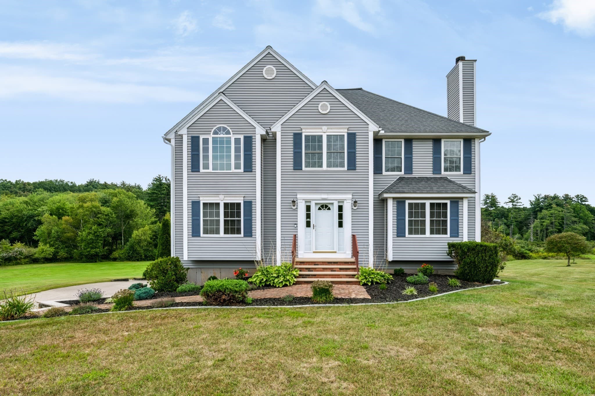 4 Day Break Dr, Plaistow NH 03865