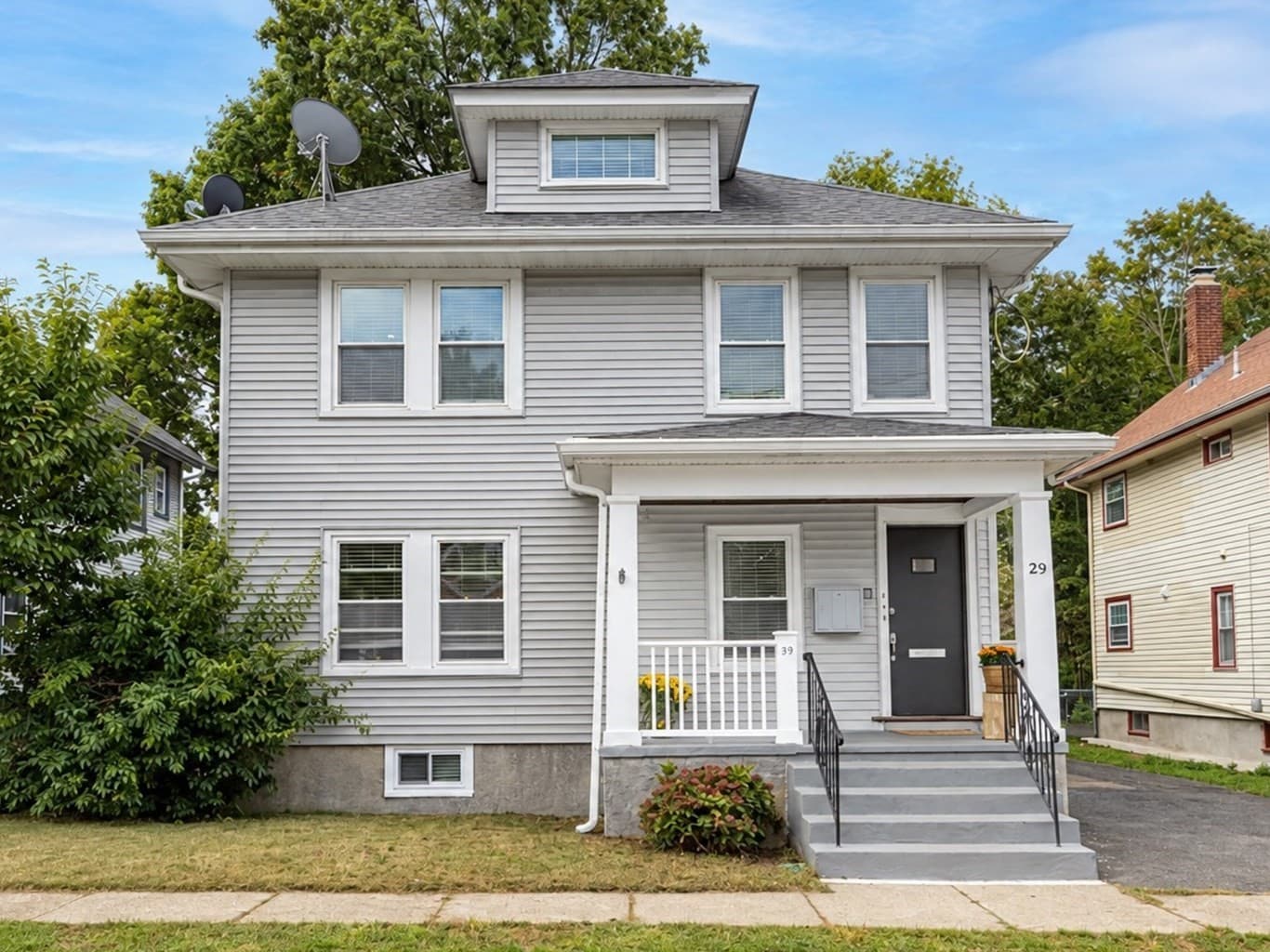 29 Laurel Rd, Milton MA 02186