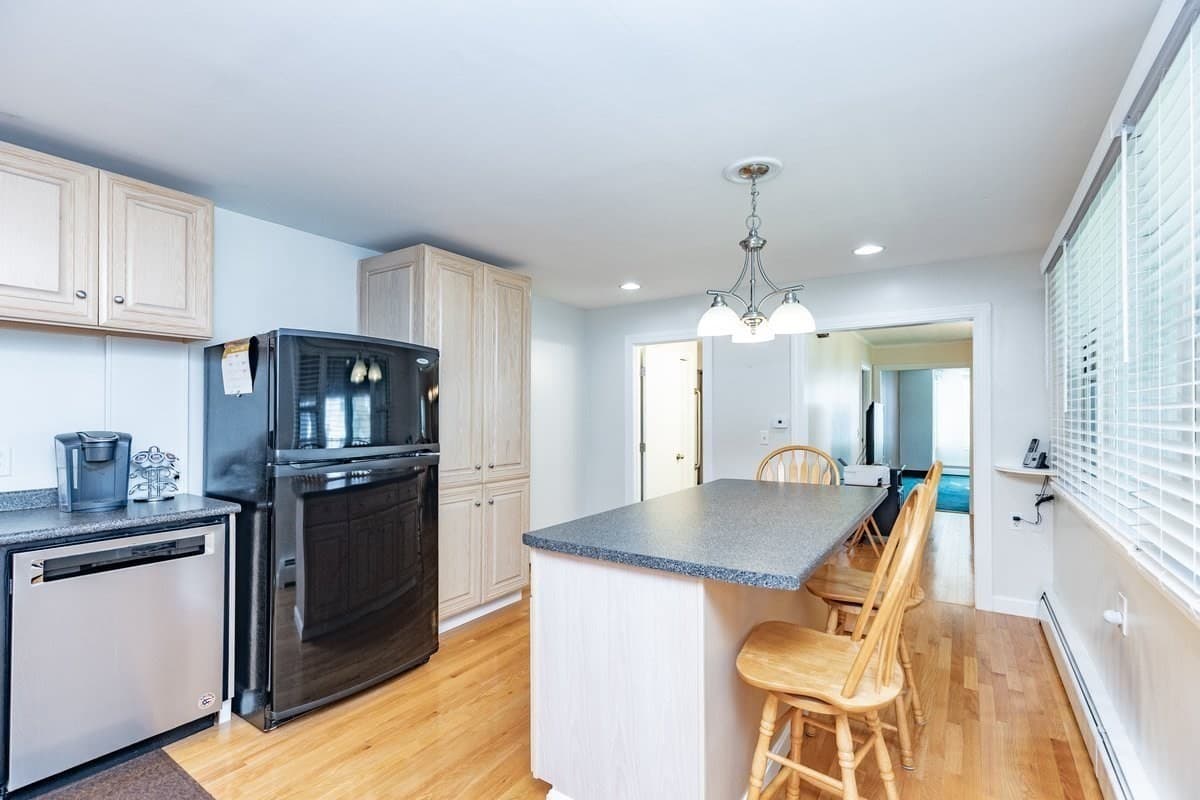 Condex at 31 Sargent St # 31, North Andover MA 01845, North Andover, photo 7 of 39