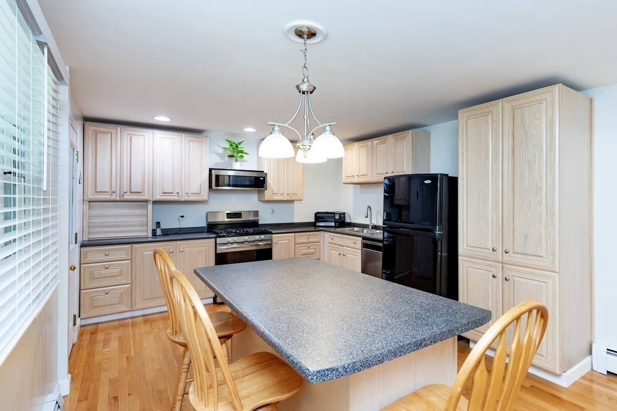 Condex at 31 Sargent St # 31, North Andover MA 01845, North Andover, photo 8 of 39