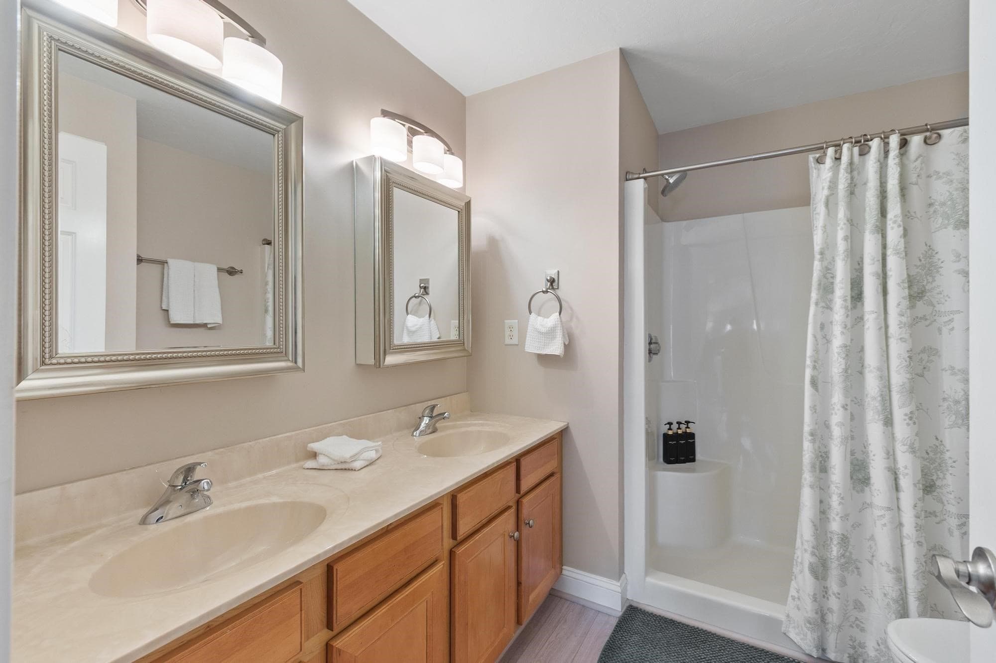 Condominium at 605 Devenwood Way # 605, Clinton MA 01510, Clinton, photo 27 of 42