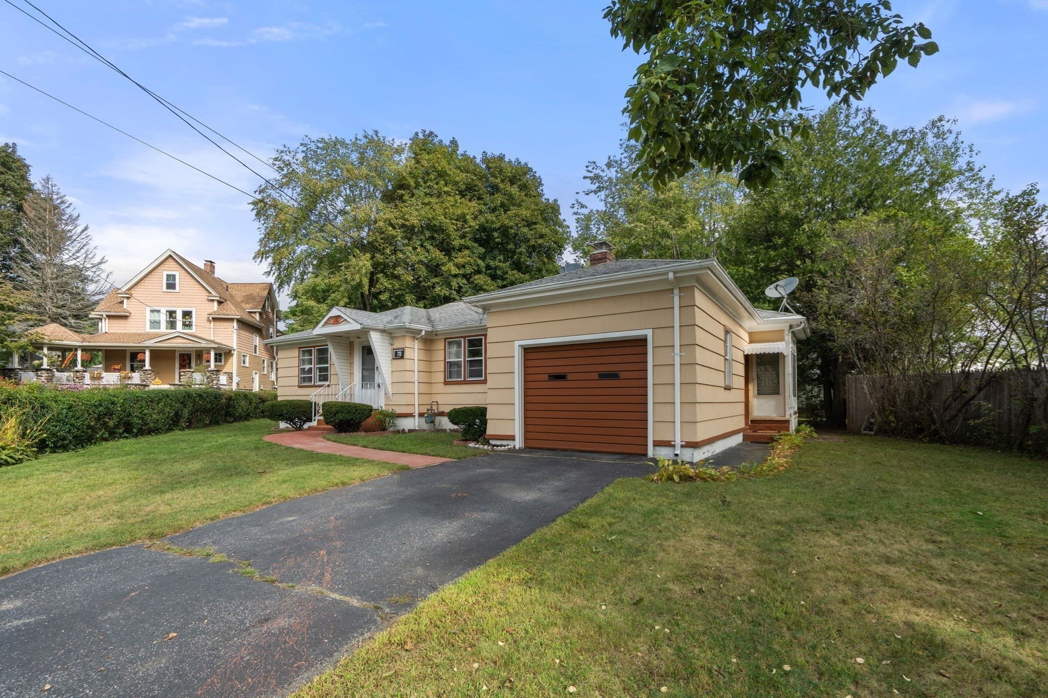 Single Family Residence at 78 Mower St, Worcester MA 01602, Worcester, photo 3 of 38