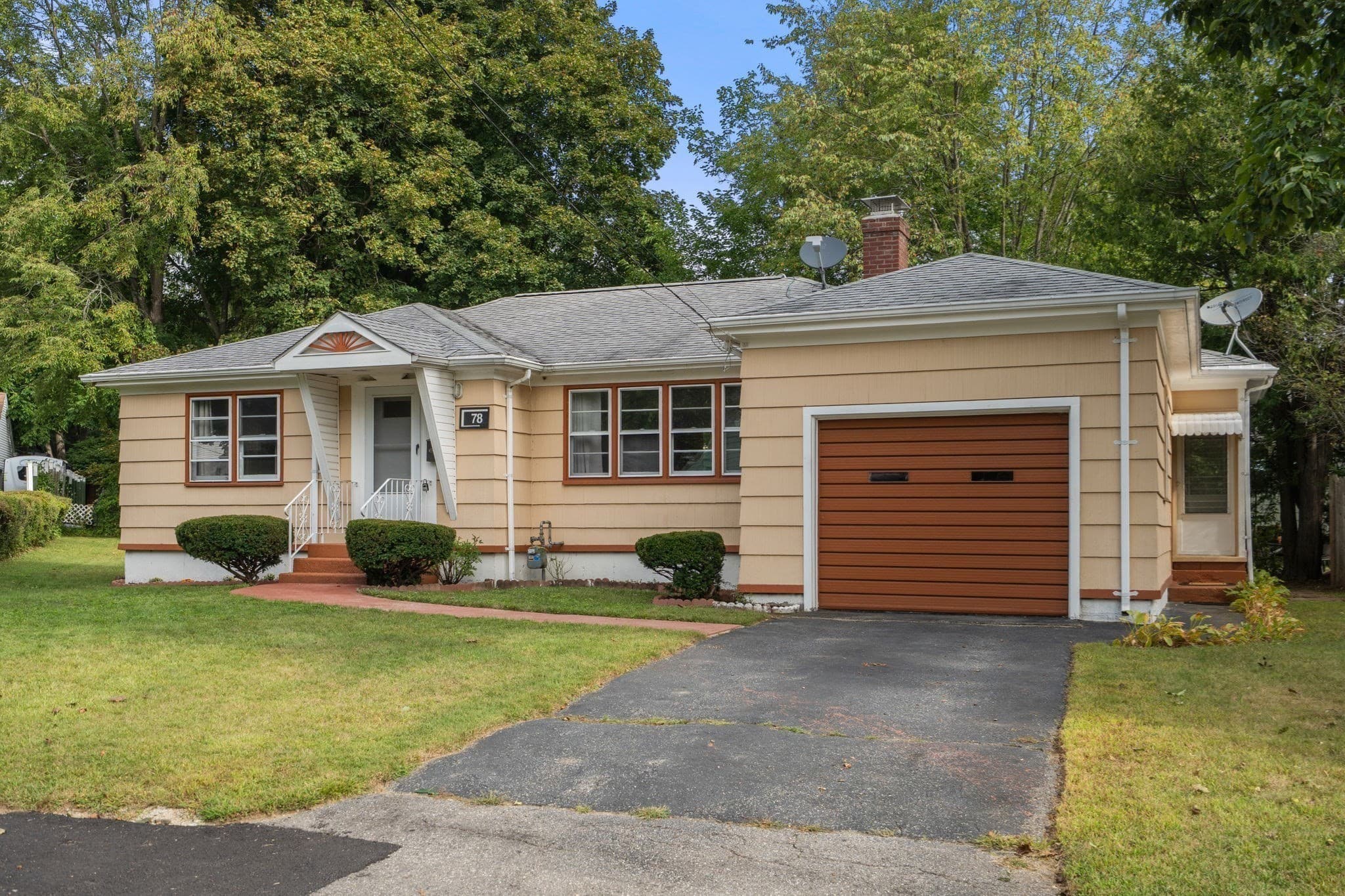 Single Family Residence at 78 Mower St, Worcester MA 01602, Worcester, photo 37 of 38