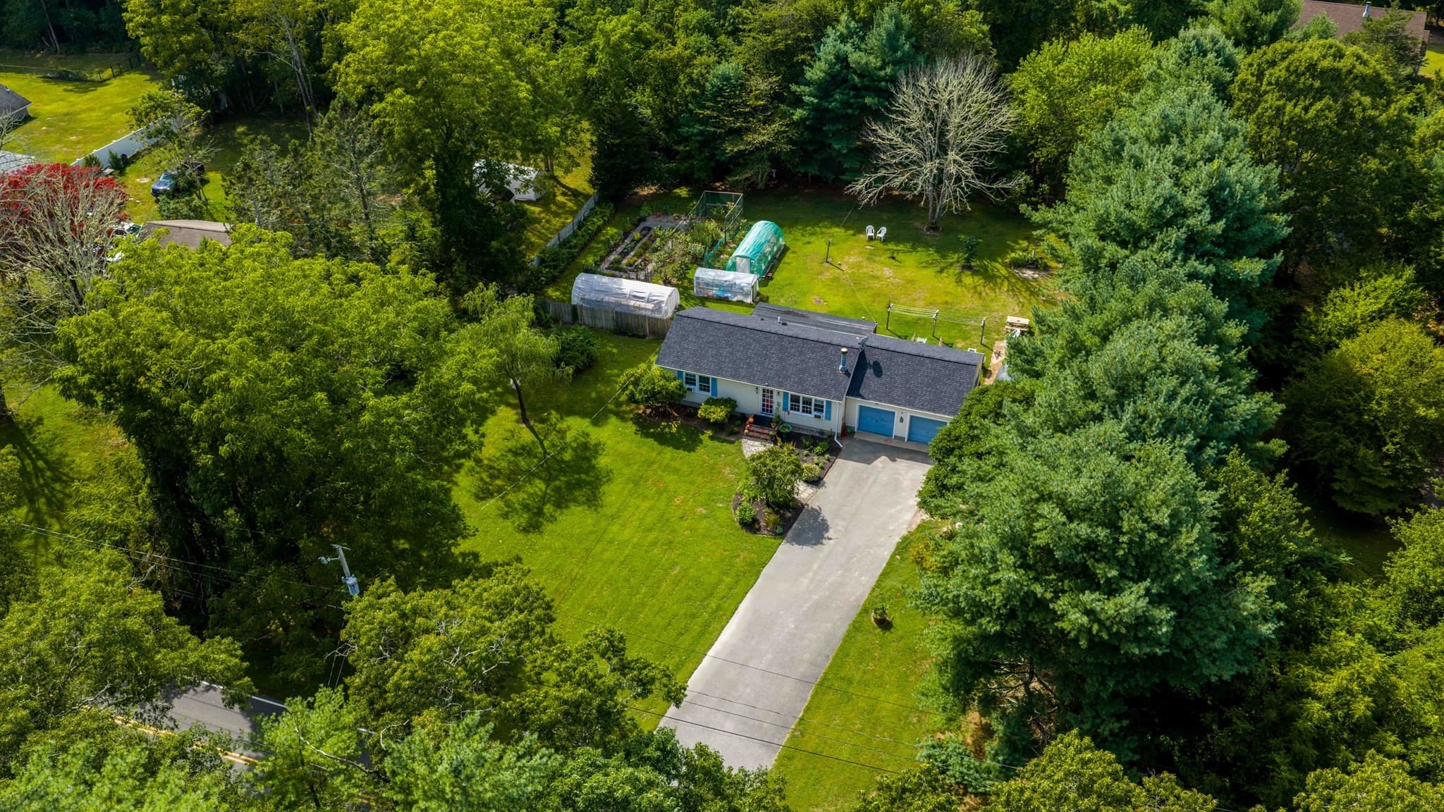 247 Perry Hill Rd, Acushnet MA 02743