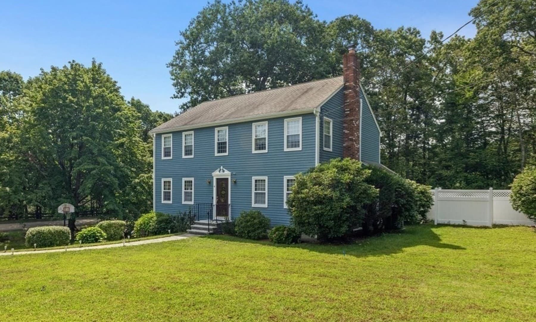 4 Blueberry Lane, Norfolk MA 02056
