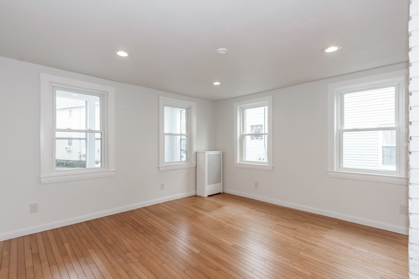 Single Family Residence at 10 Elm Ct, Andover MA 01810, Andover, photo 11 of 34