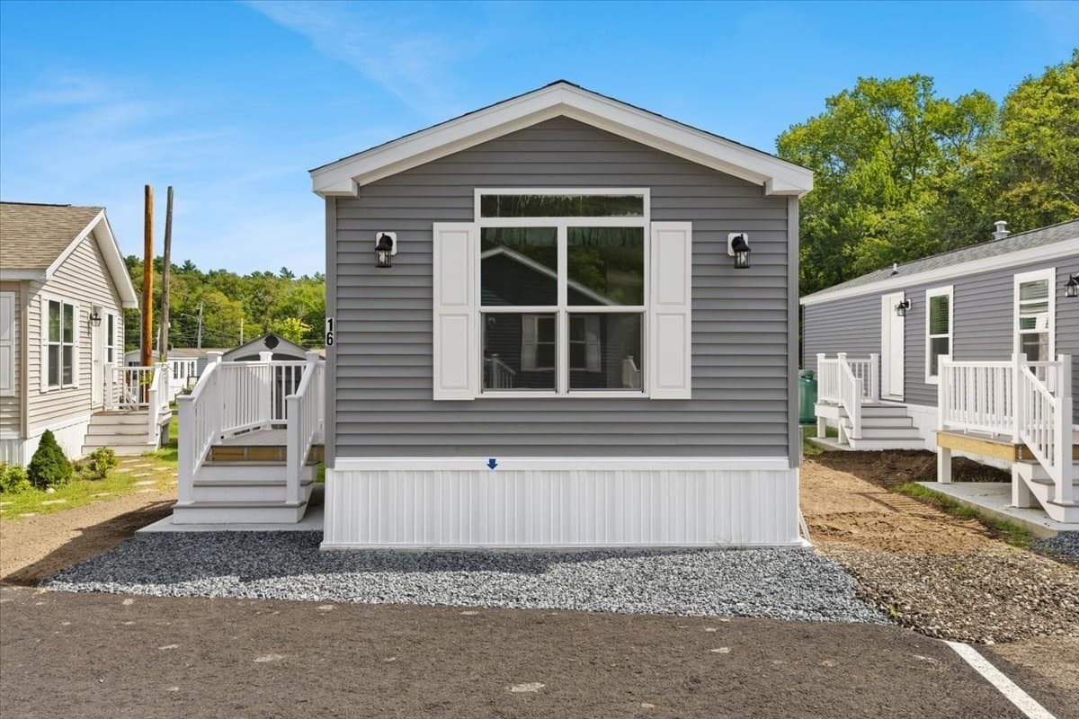 Mobile Home at 1540 Broadway # 16, Raynham MA 02767, Raynham, photo 2 of 10