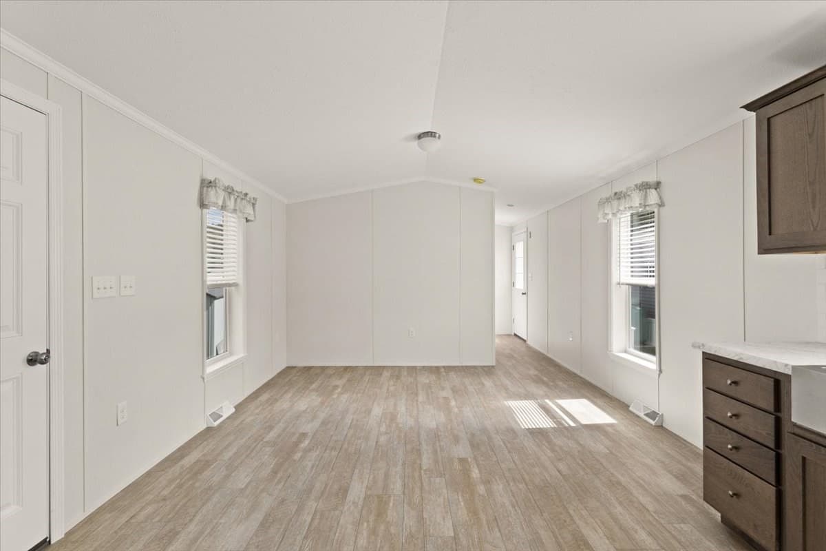 Mobile Home at 1540 Broadway # 16, Raynham MA 02767, Raynham, photo 7 of 10