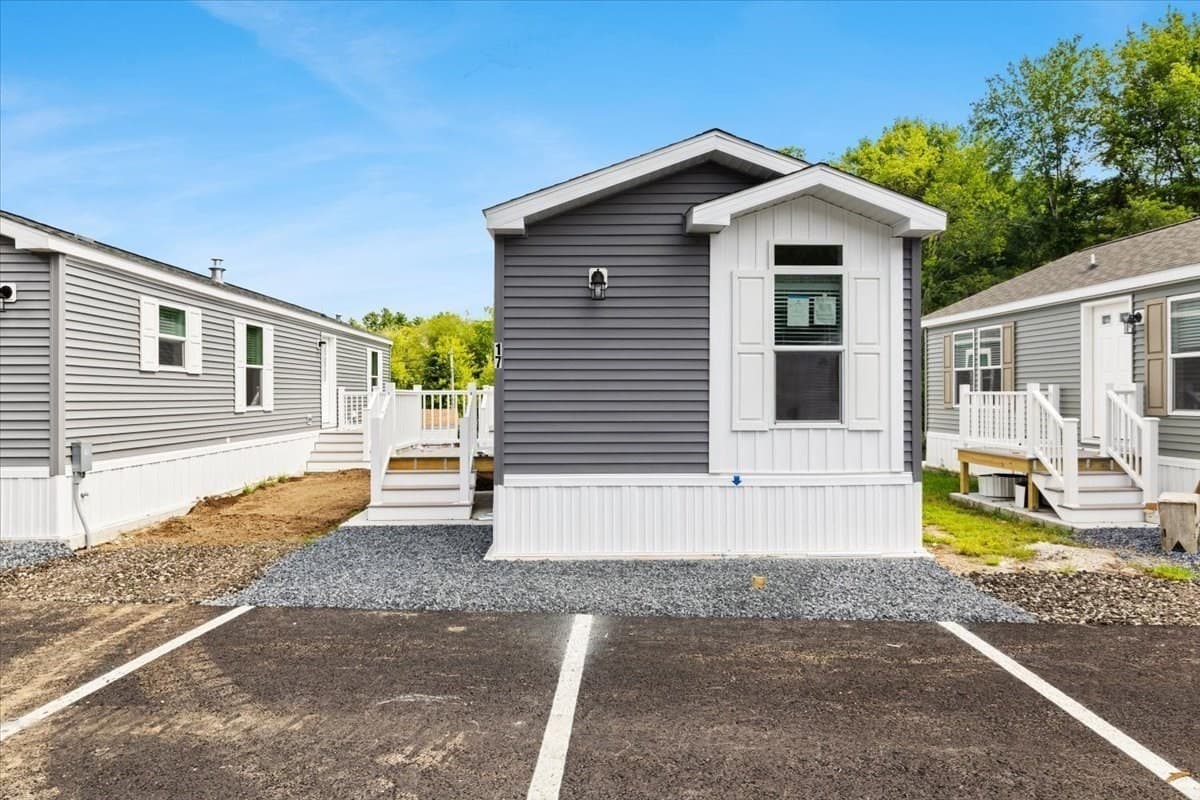 Mobile Home at 1540 Broadway # 17, Raynham MA 02767, Raynham, photo 2 of 10