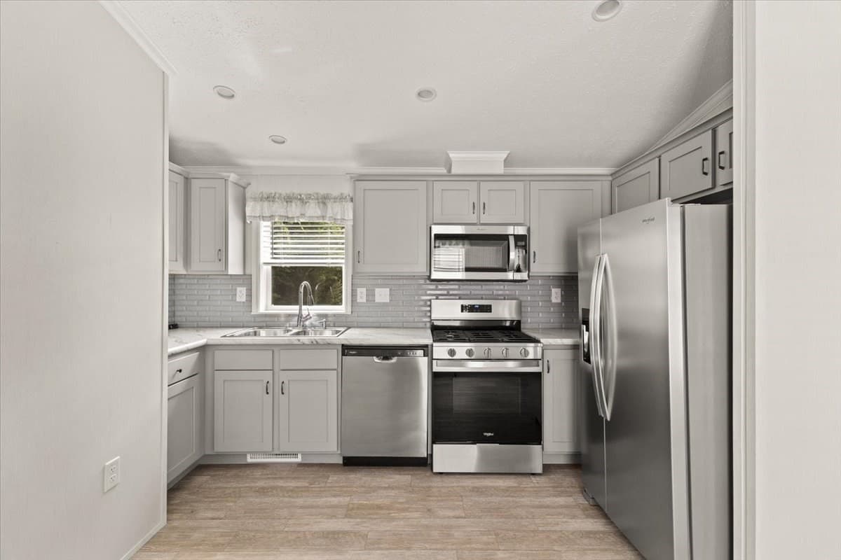 Mobile Home at 1540 Broadway # 17, Raynham MA 02767, Raynham, photo 4 of 10