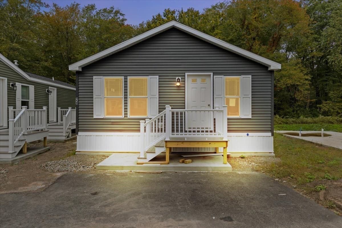 Mobile Home at 1540 Broadway # 24, Raynham MA 02767, Raynham, photo 2 of 14
