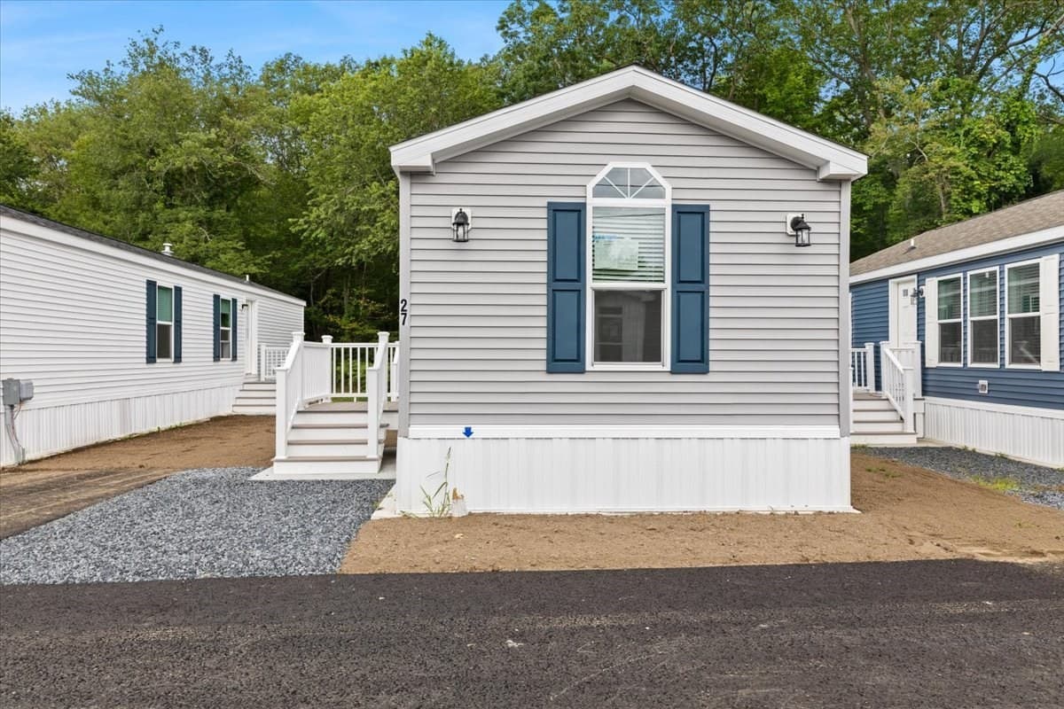 Mobile Home at 1540 Broadway # 27, Raynham MA 02767, Raynham, photo 2 of 9