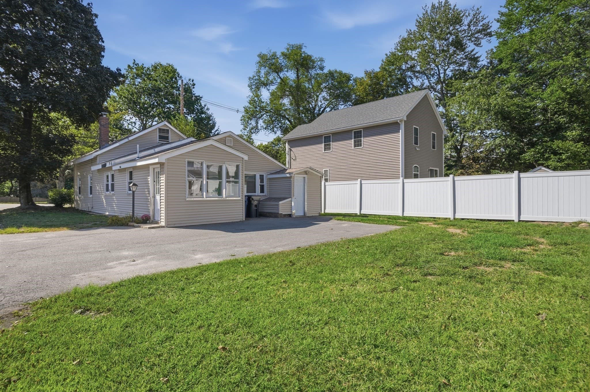 Single Family Residence at 152 Main Street, Wilmington MA 01887, Wilmington, photo 2 of 29