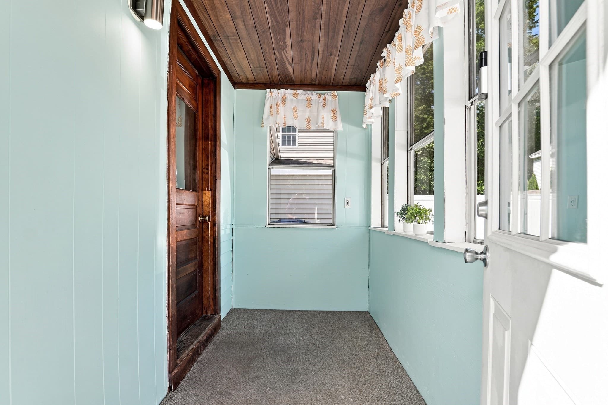 Single Family Residence at 152 Main Street, Wilmington MA 01887, Wilmington, photo 3 of 29