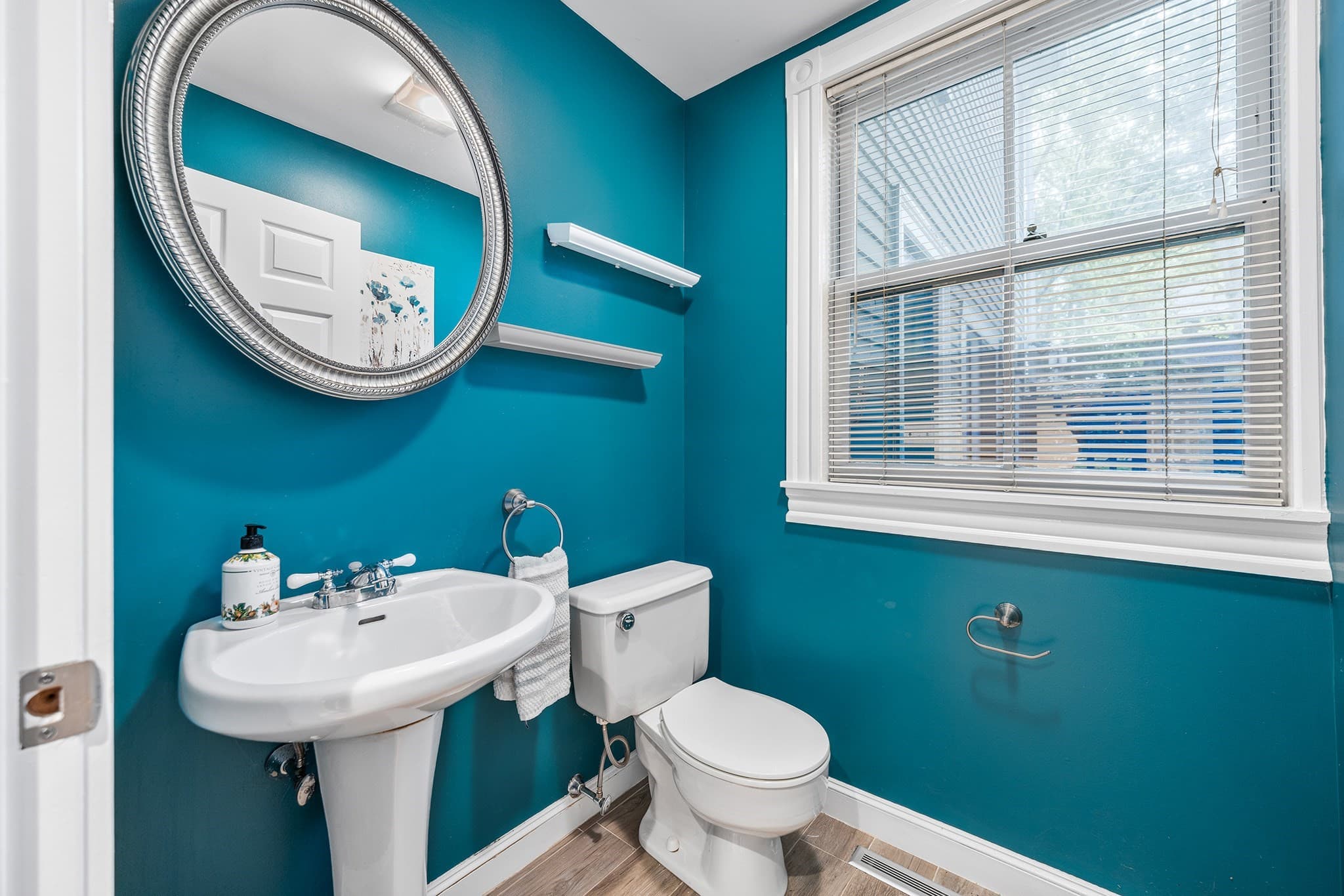 Condominium at 1175 Chestnut St # 3, Newton MA 02464, Newton, photo 8 of 17