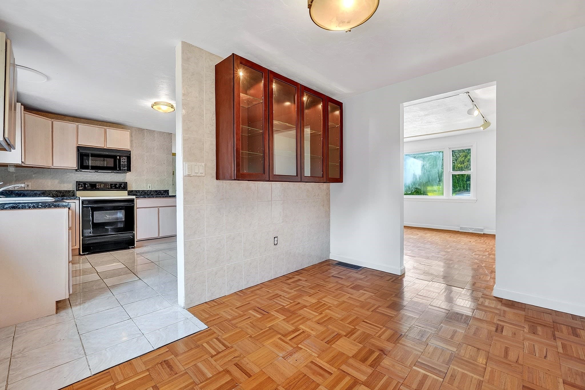 Condominium at 24 Lisa Rd # 24, Randolph MA 02368, Randolph, photo 3 of 27