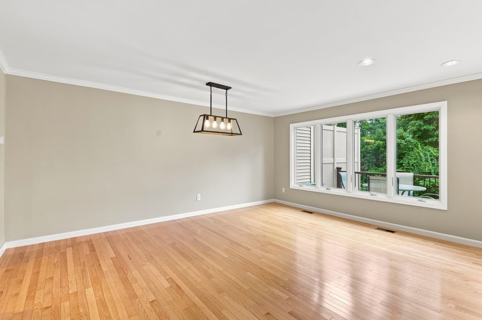 Condominium at 770 Salisbury St # 423, Worcester MA 01609, Worcester, photo 16 of 40