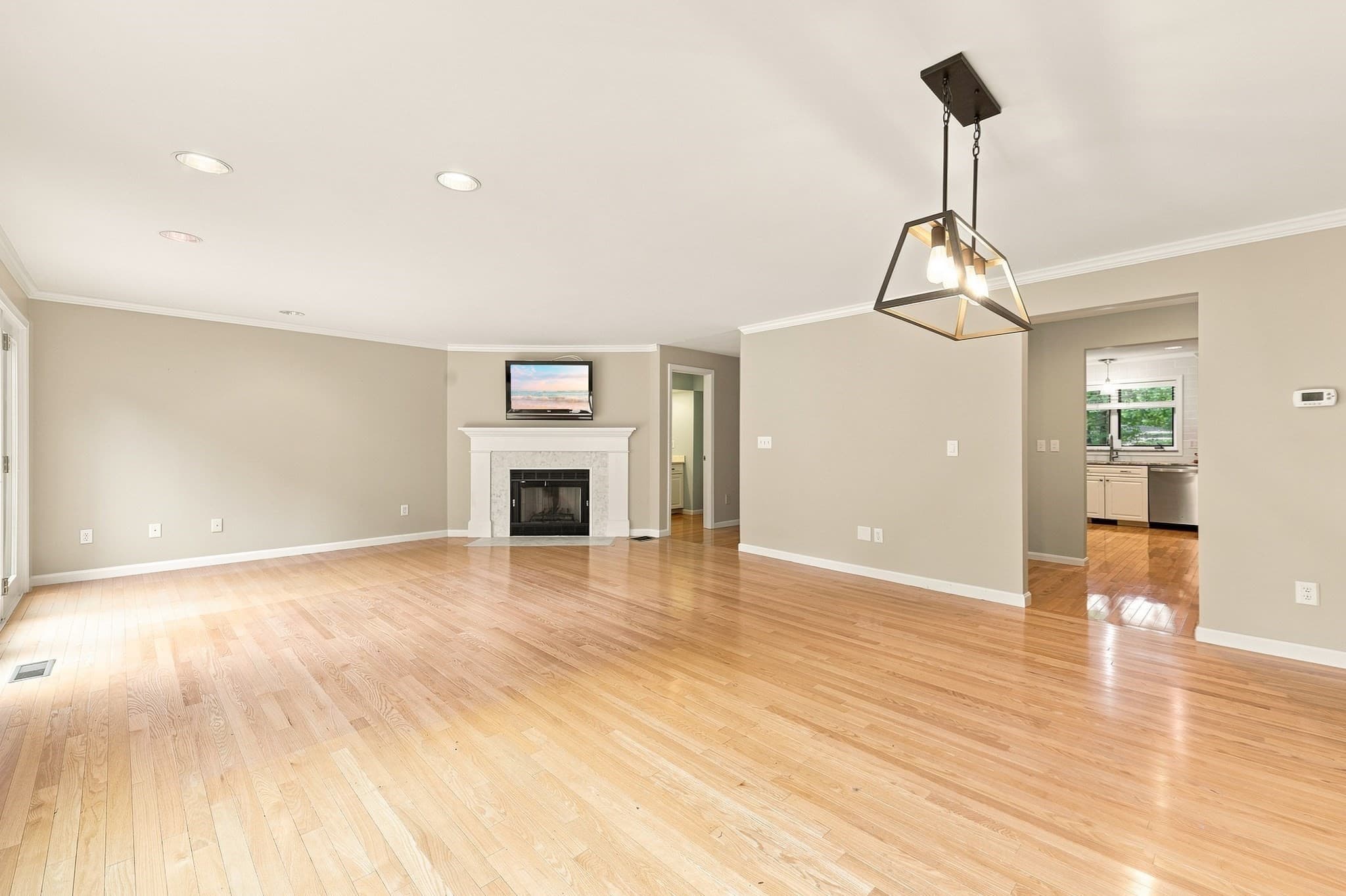 Condominium at 770 Salisbury St # 423, Worcester MA 01609, Worcester, photo 11 of 40