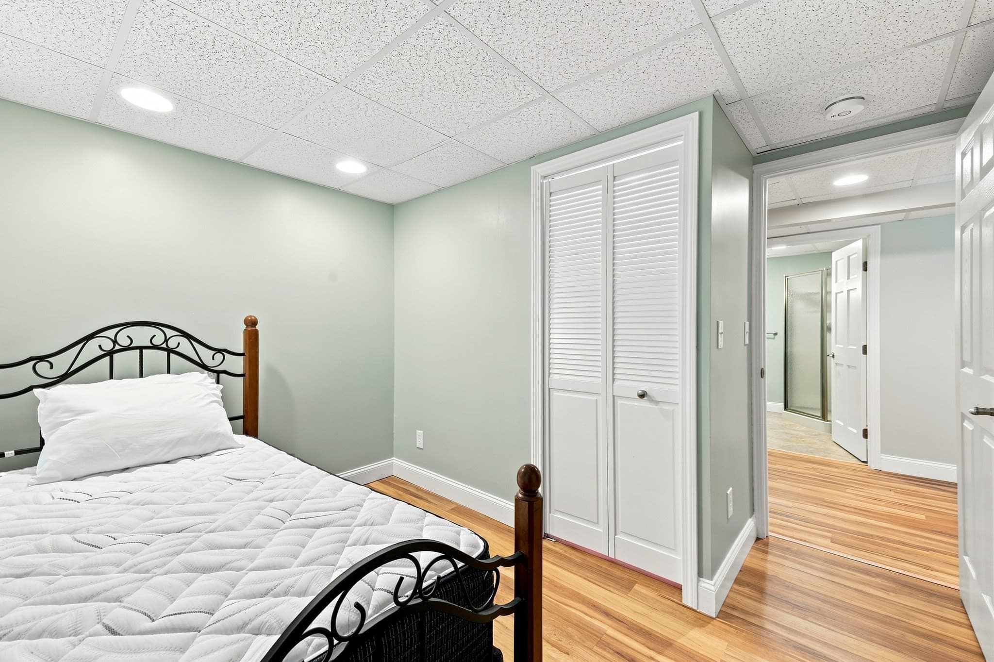Condominium at 770 Salisbury St # 423, Worcester MA 01609, Worcester, photo 39 of 40
