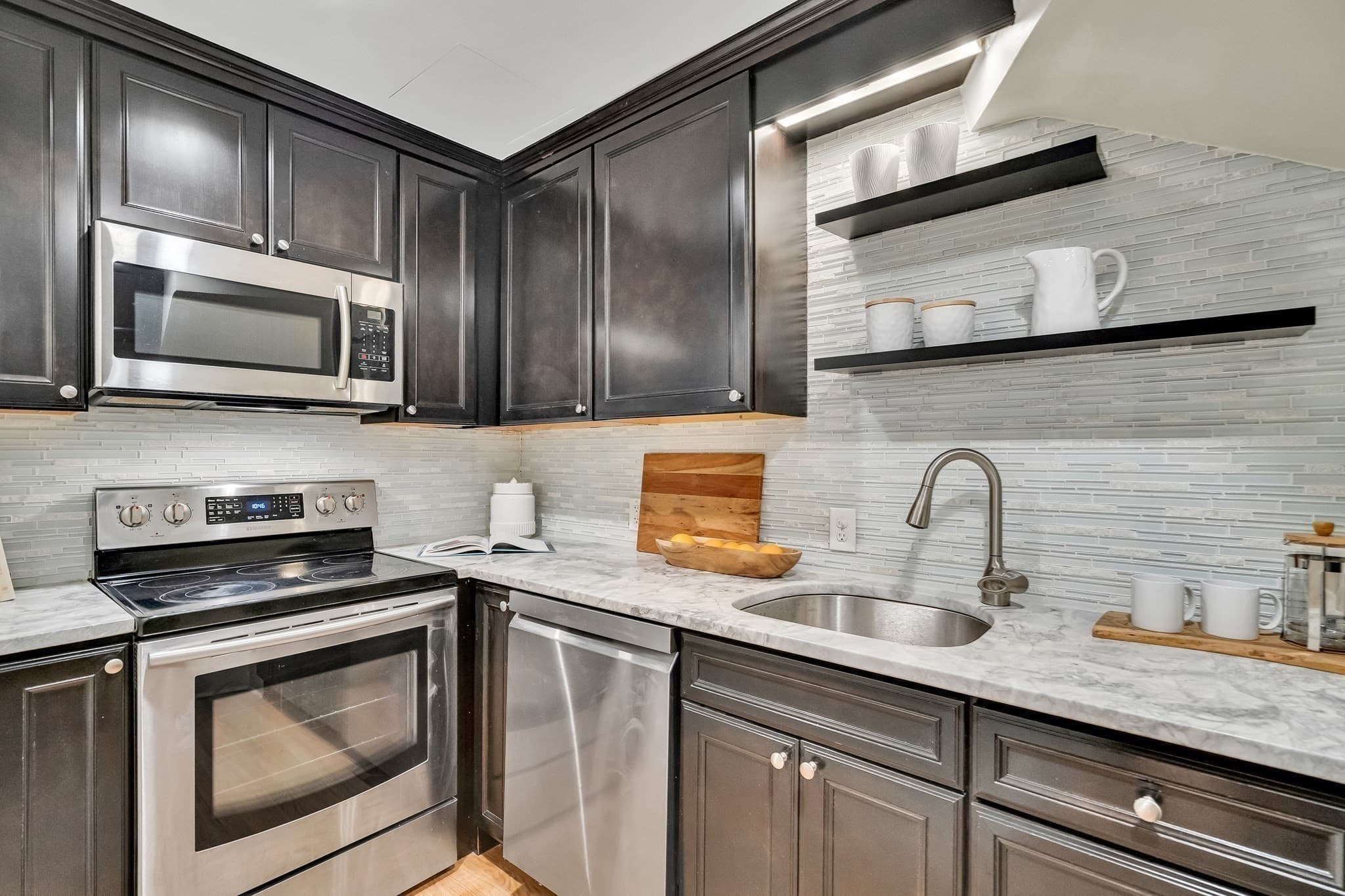 Condominium at 114 Appleton St # 2, Boston MA 02116, photo 7 of 15