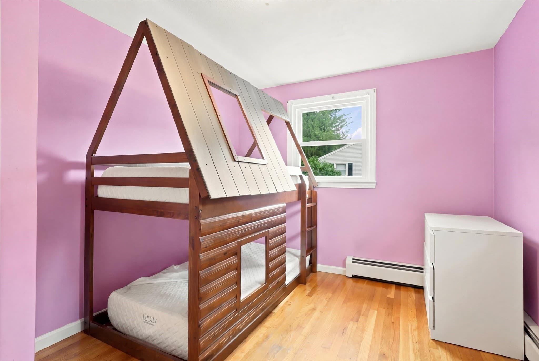 Single Family Residence at 22 Woodbury St, Salem NH 03079, Salem, photo 13 of 34