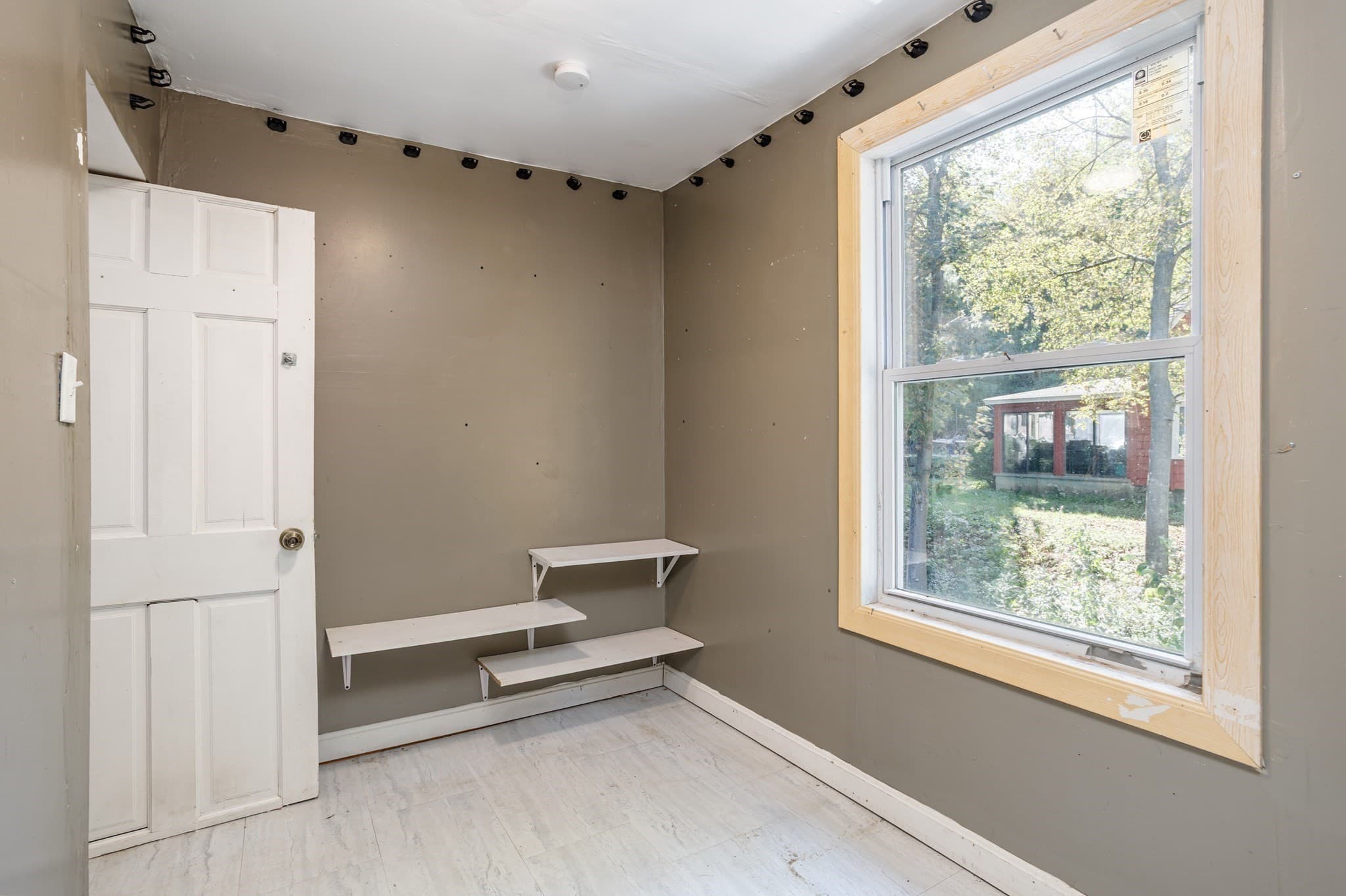 Single Family Residence at 144 Blossom St, Fitchburg MA 01420, Fitchburg, photo 17 of 34