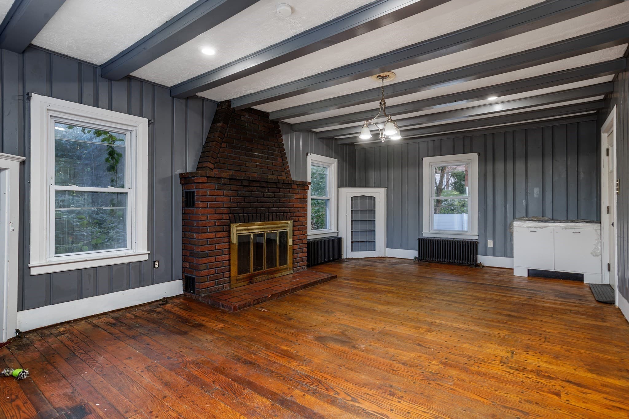 Single Family Residence at 144 Blossom St, Fitchburg MA 01420, Fitchburg, photo 9 of 34