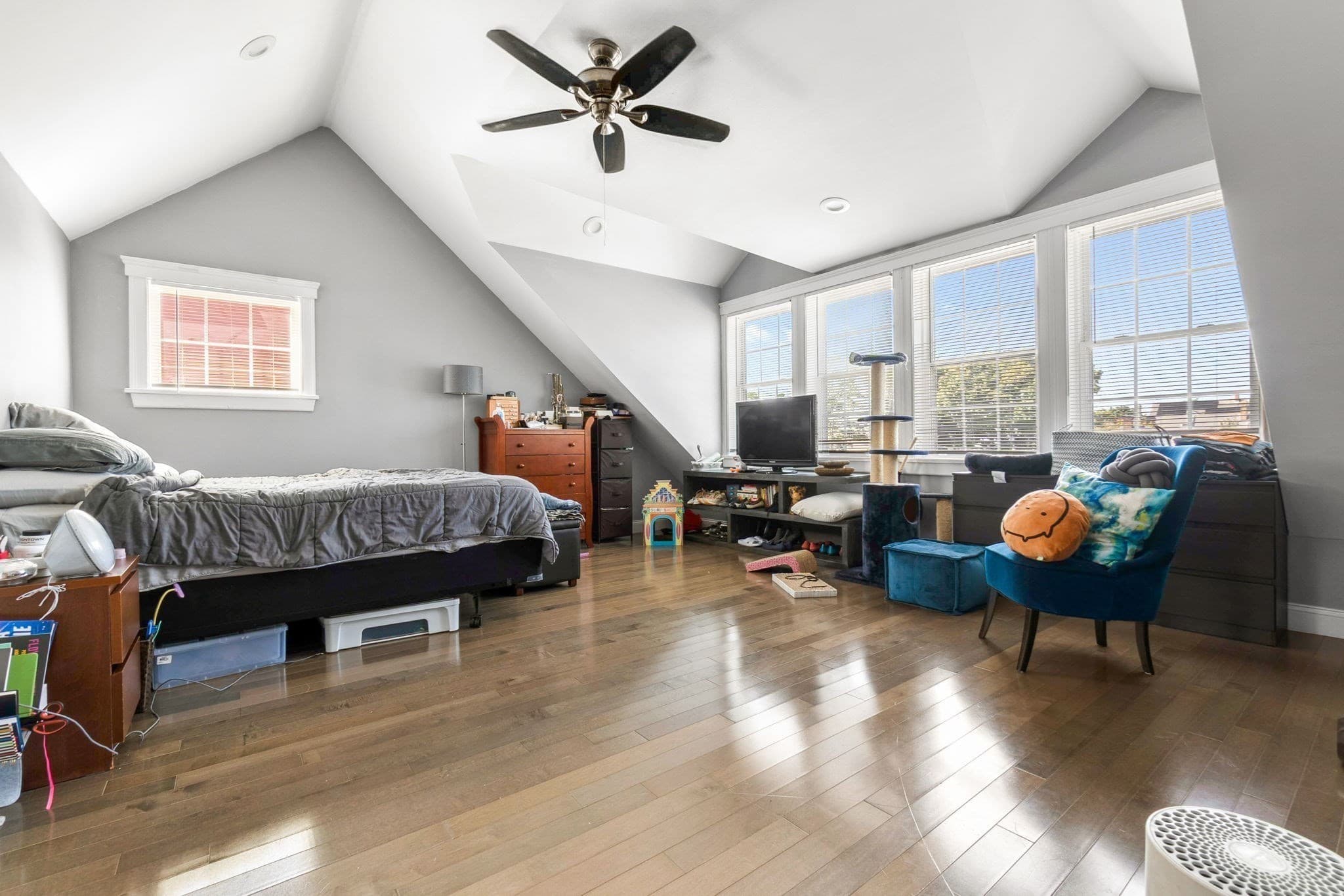 Condominium at 87 Bridge St # 2, Salem MA 01970, Salem, photo 13 of 28