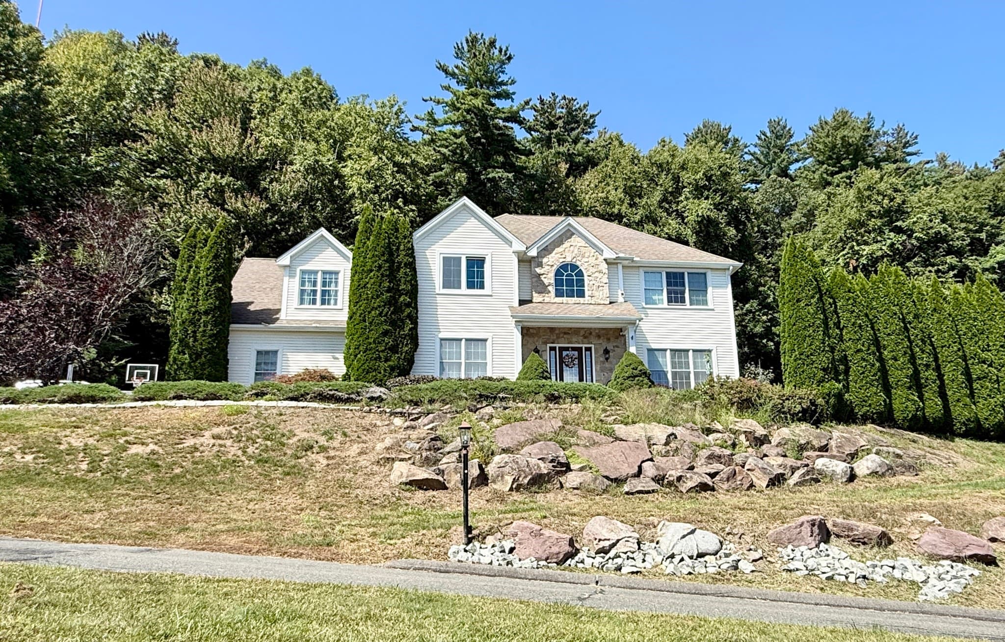 41 Plumtree Way, Agawam MA 01030