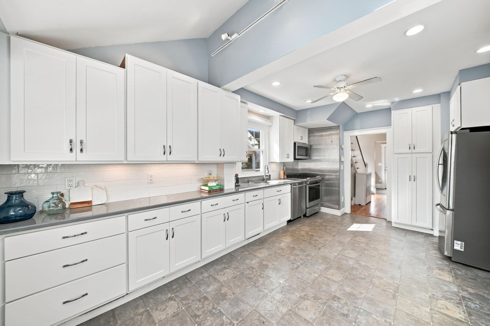 Single Family Residence at 54 Emerson Street, Wakefield MA 01880, Wakefield, photo 10 of 38