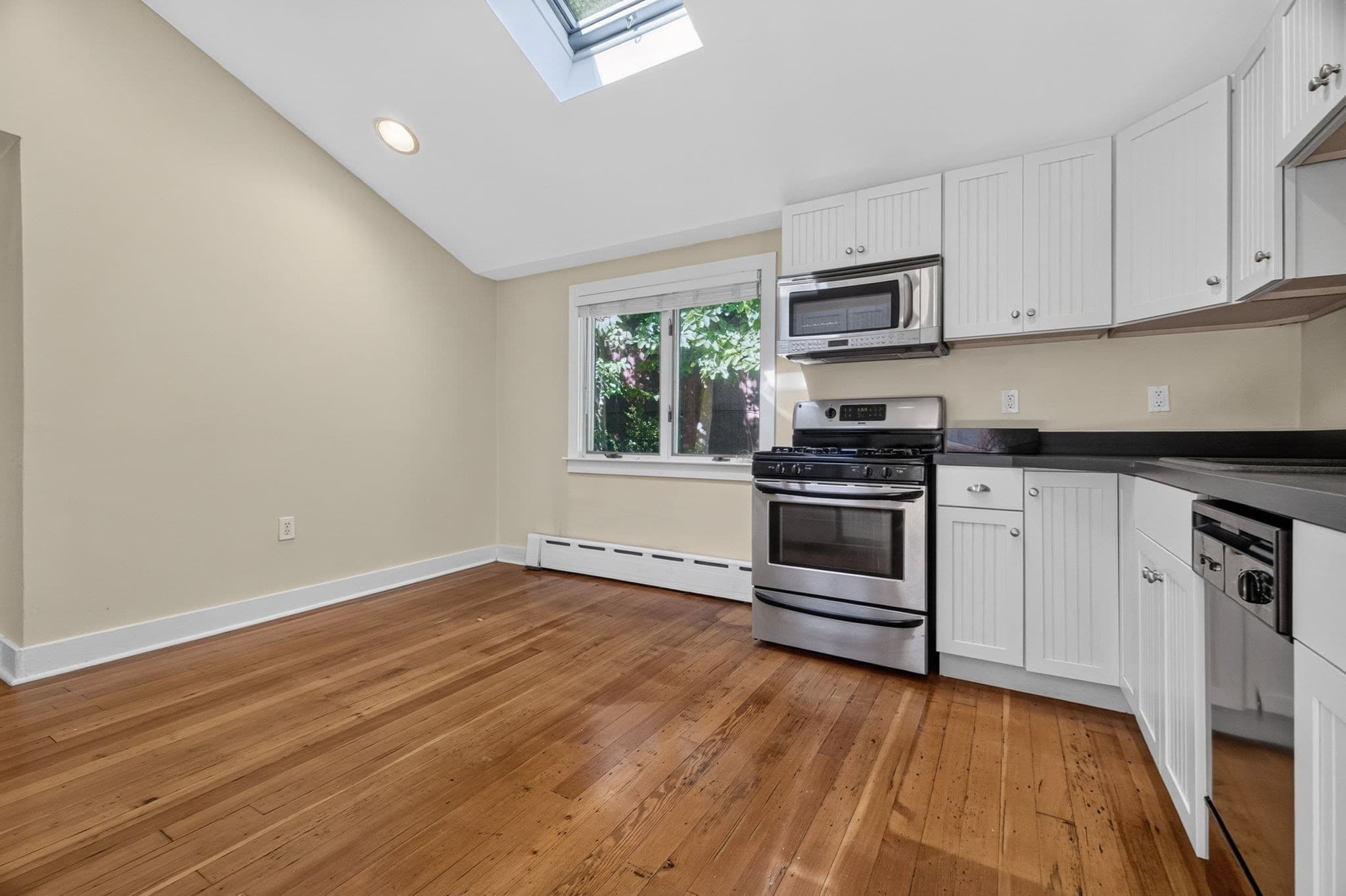 Single Family Residence at 10 Hayward St, Randolph MA 02368, Randolph, photo 10 of 35