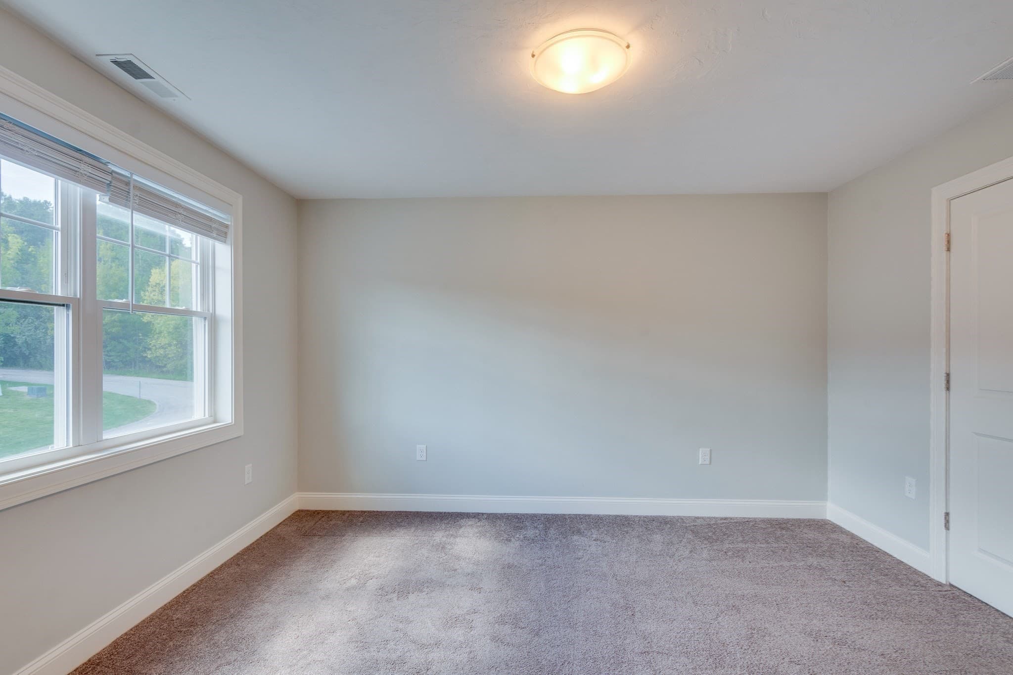Condominium at 1204 Hazelwood Way # 1204, Clinton MA 01510, Clinton, photo 26 of 38