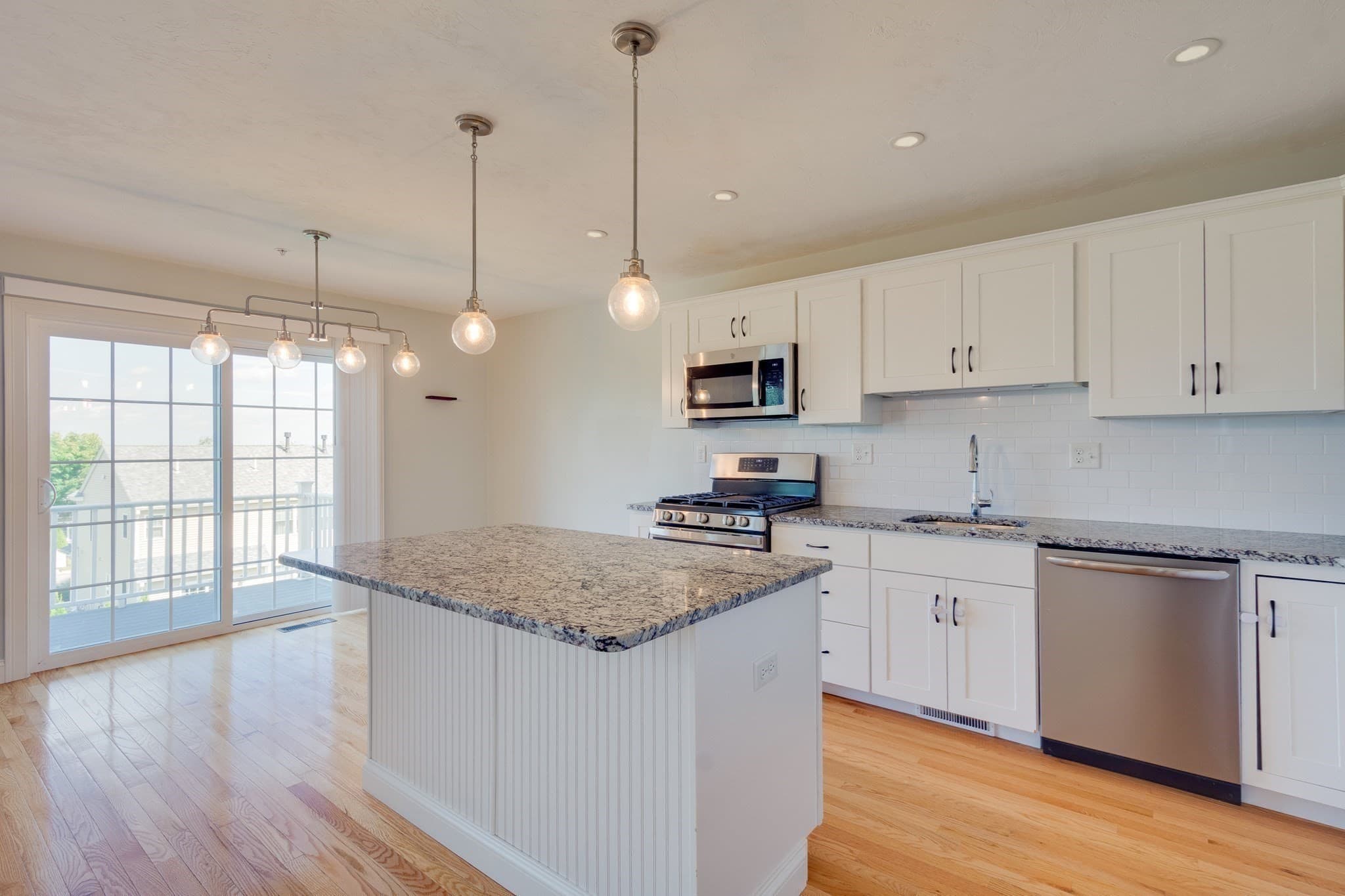 Condominium at 1204 Hazelwood Way # 1204, Clinton MA 01510, Clinton, photo 7 of 38