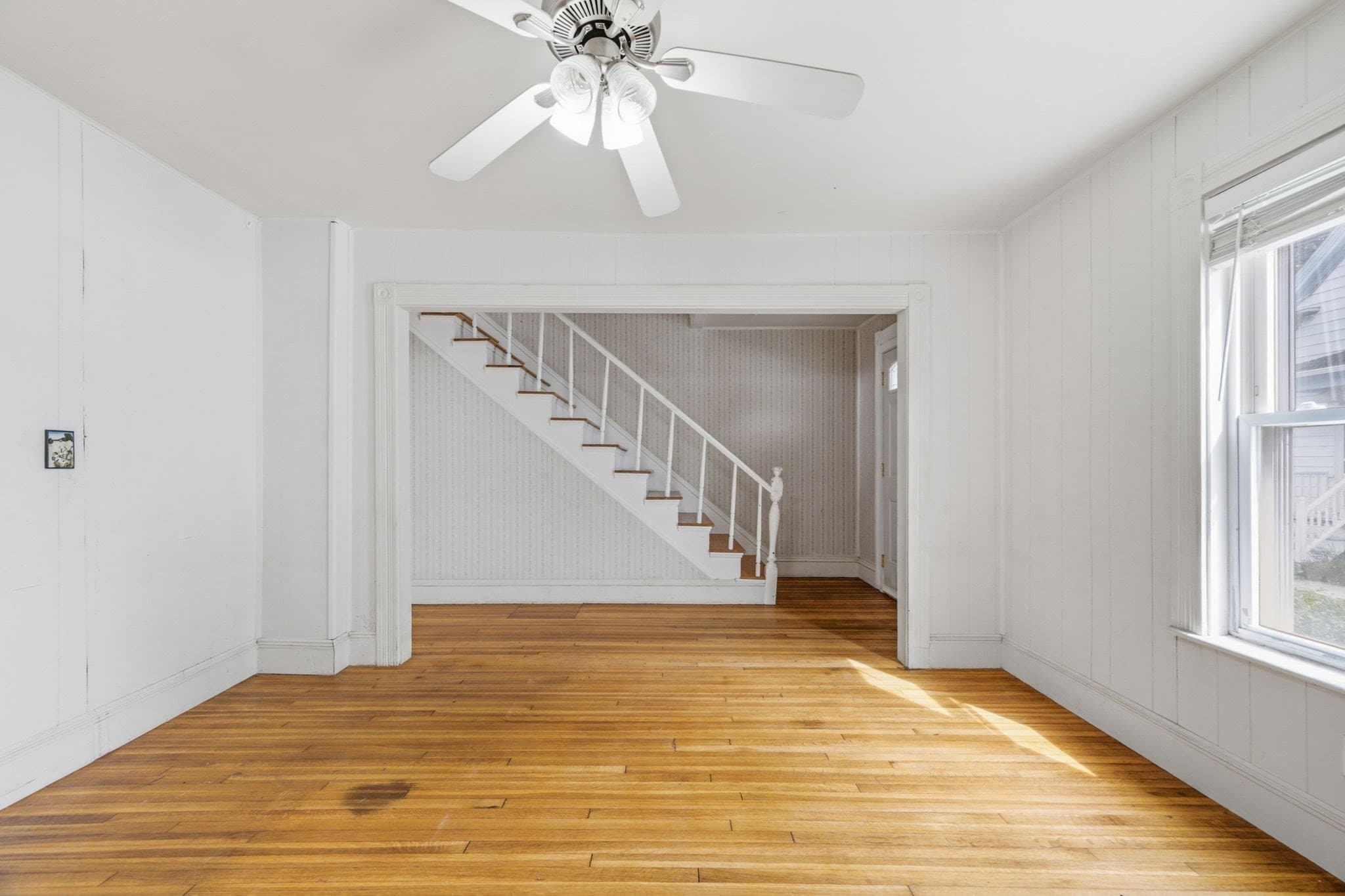 Single Family Residence at 27 Houston Pl, Lynn MA 01905, Lynn, photo 2 of 39