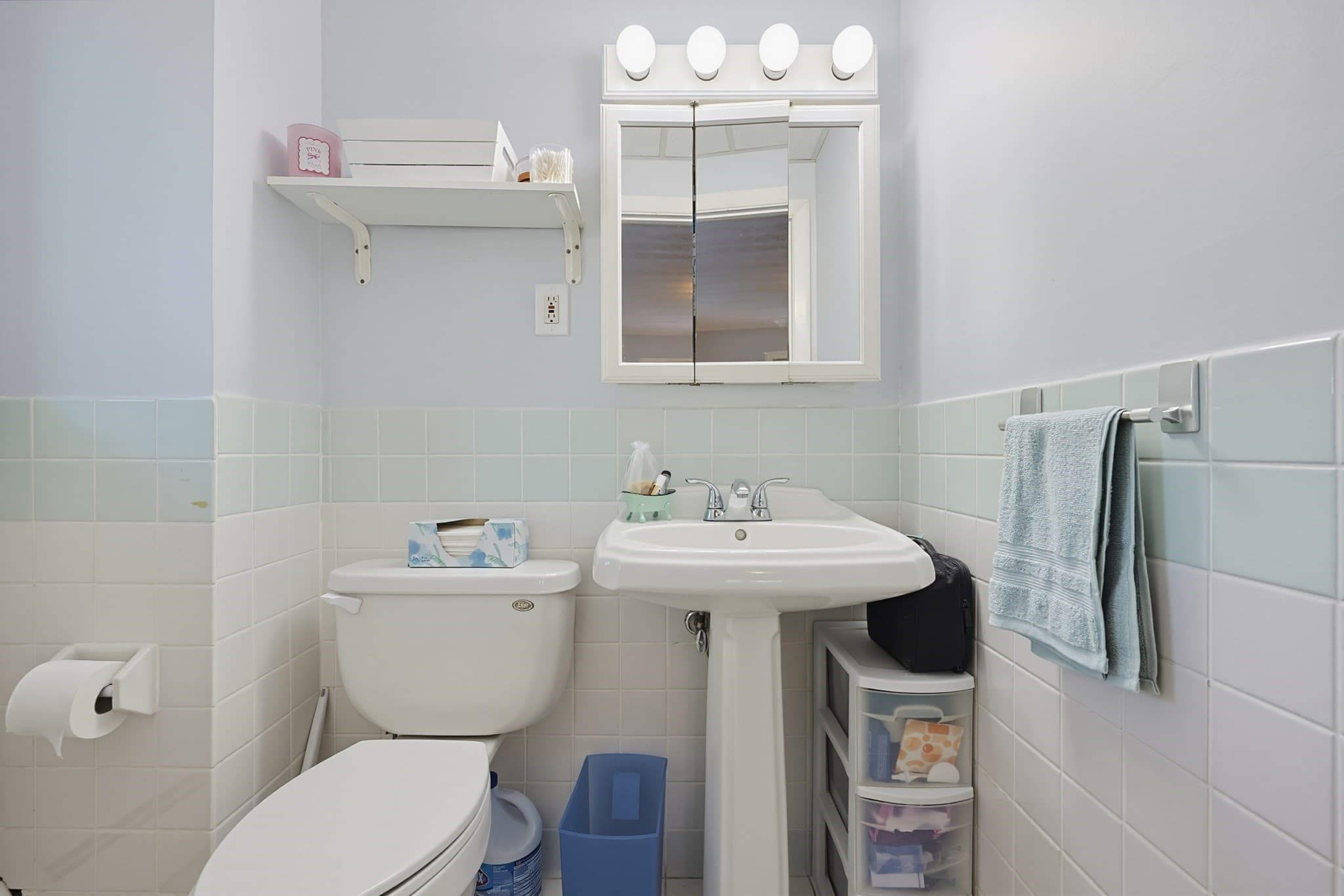 Single Family Residence at 122 Westview Dr, Norwood MA 02062, Norwood, photo 11 of 33