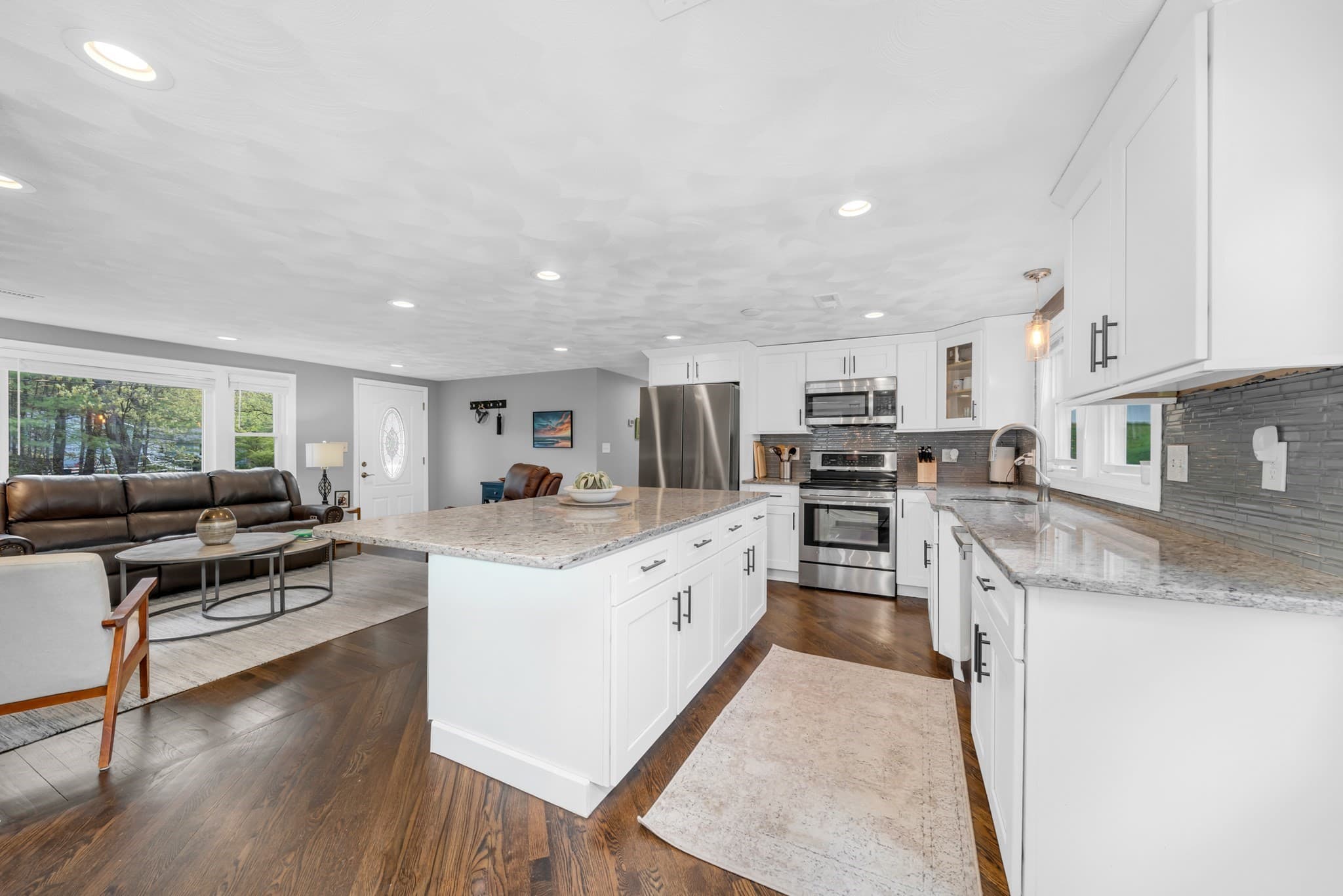 Single Family Residence at 400 Andover St, Wilmington MA 01887, Wilmington, photo 8 of 29