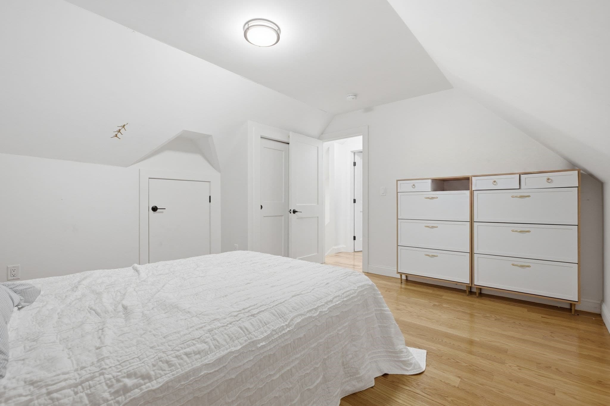 Single Family Residence at 3 Oakhurst St, Boston MA 02124, Boston, photo 23 of 40
