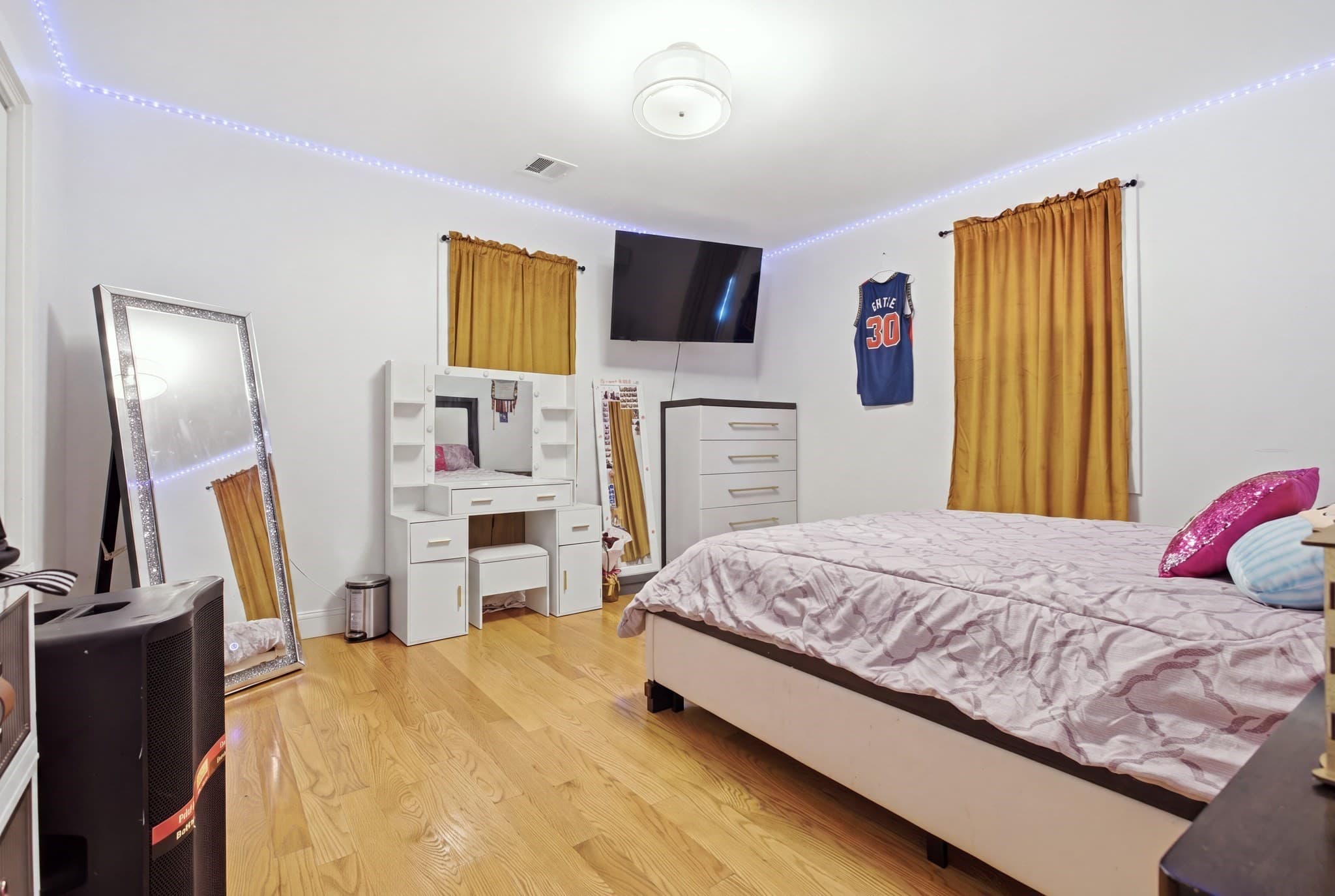 Single Family Residence at 3 Oakhurst St, Boston MA 02124, Boston, photo 27 of 40