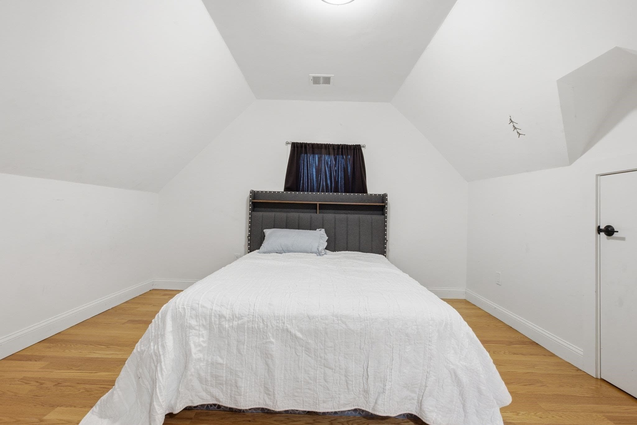 Single Family Residence at 3 Oakhurst St, Boston MA 02124, Boston, photo 22 of 40