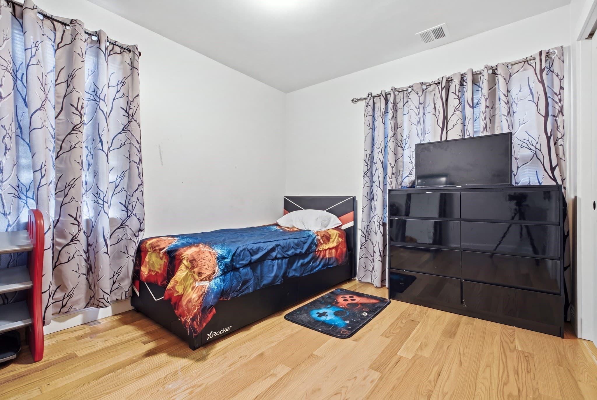 Single Family Residence at 3 Oakhurst St, Boston MA 02124, Boston, photo 24 of 40
